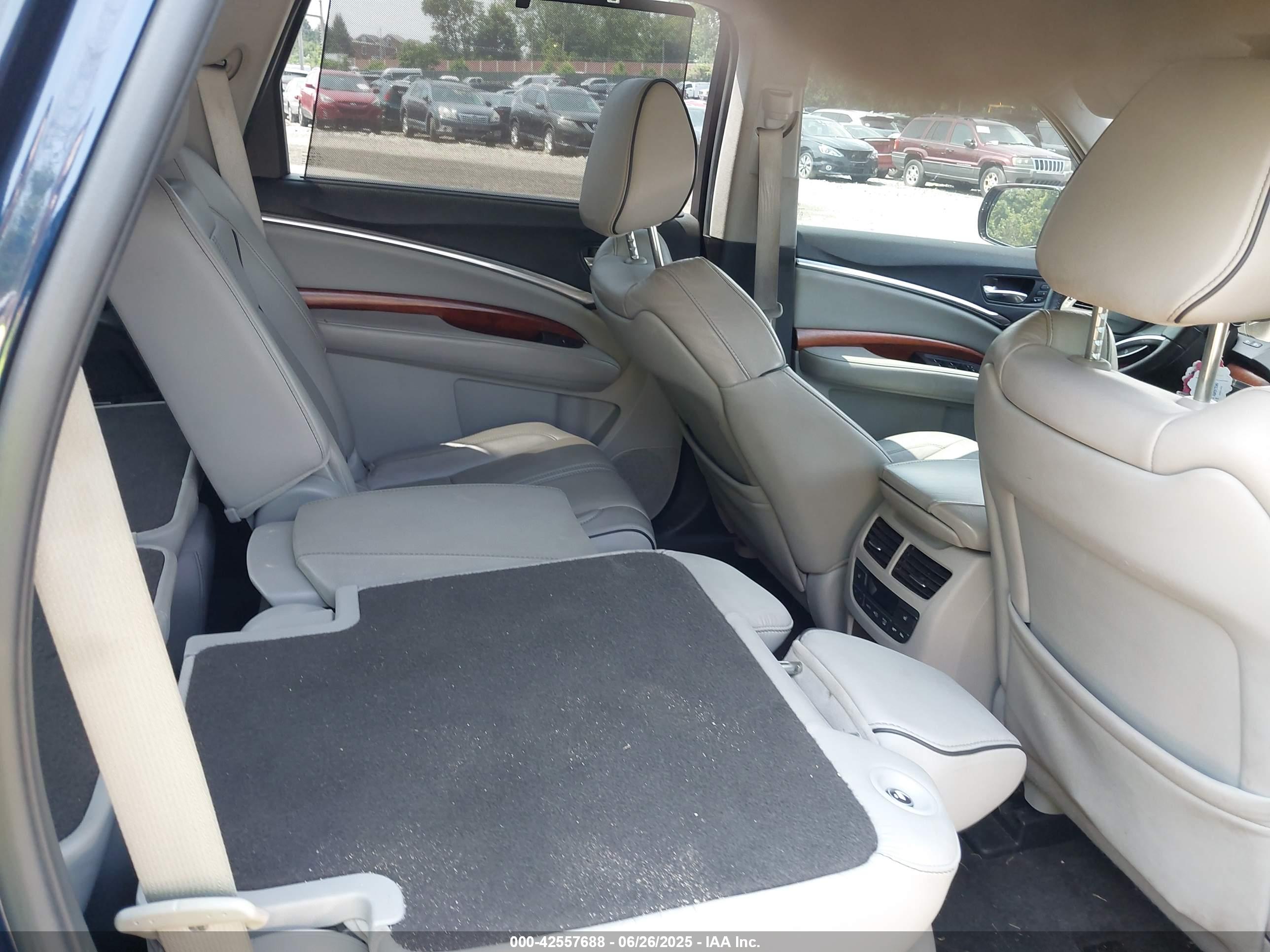 ACURA MDX image 8