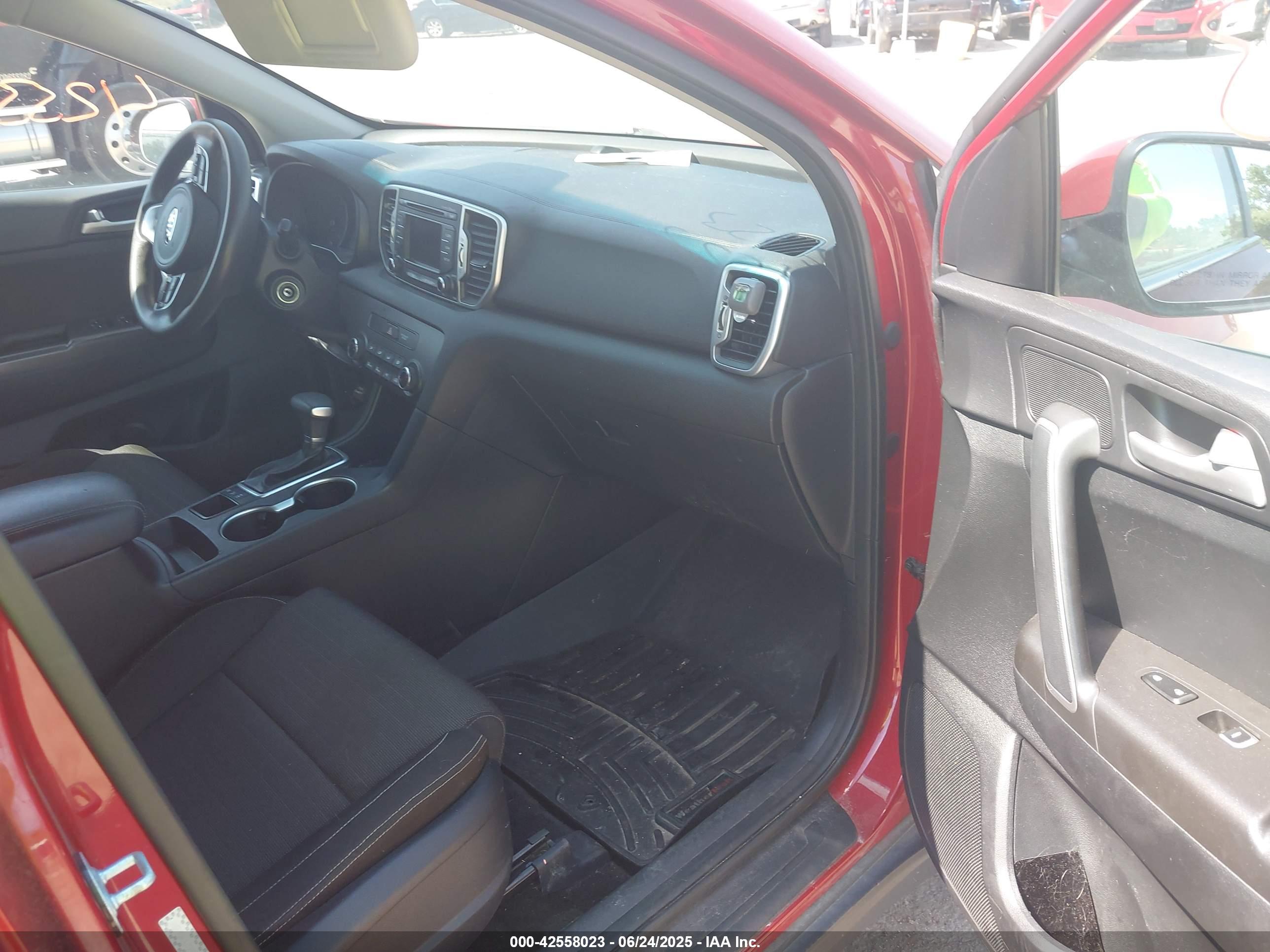 KIA SPORTAGE image 5