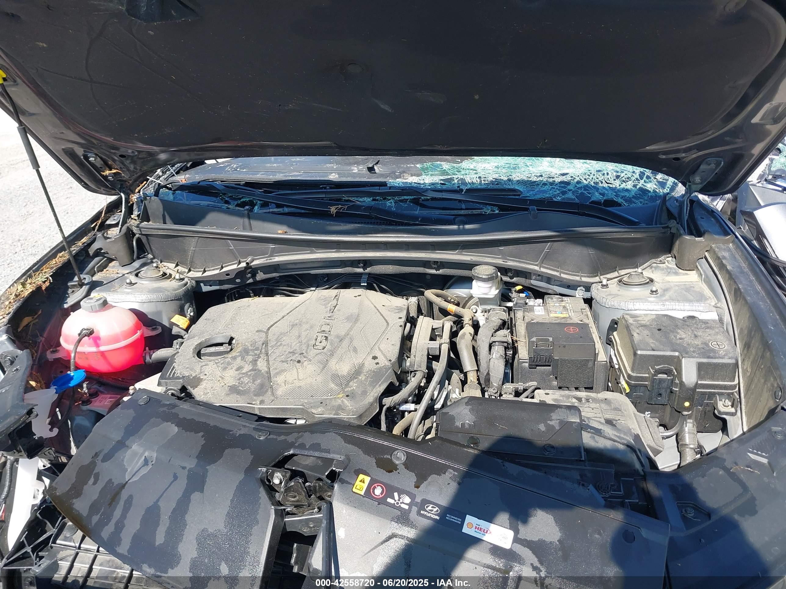 HYUNDAI TUCSON image 10