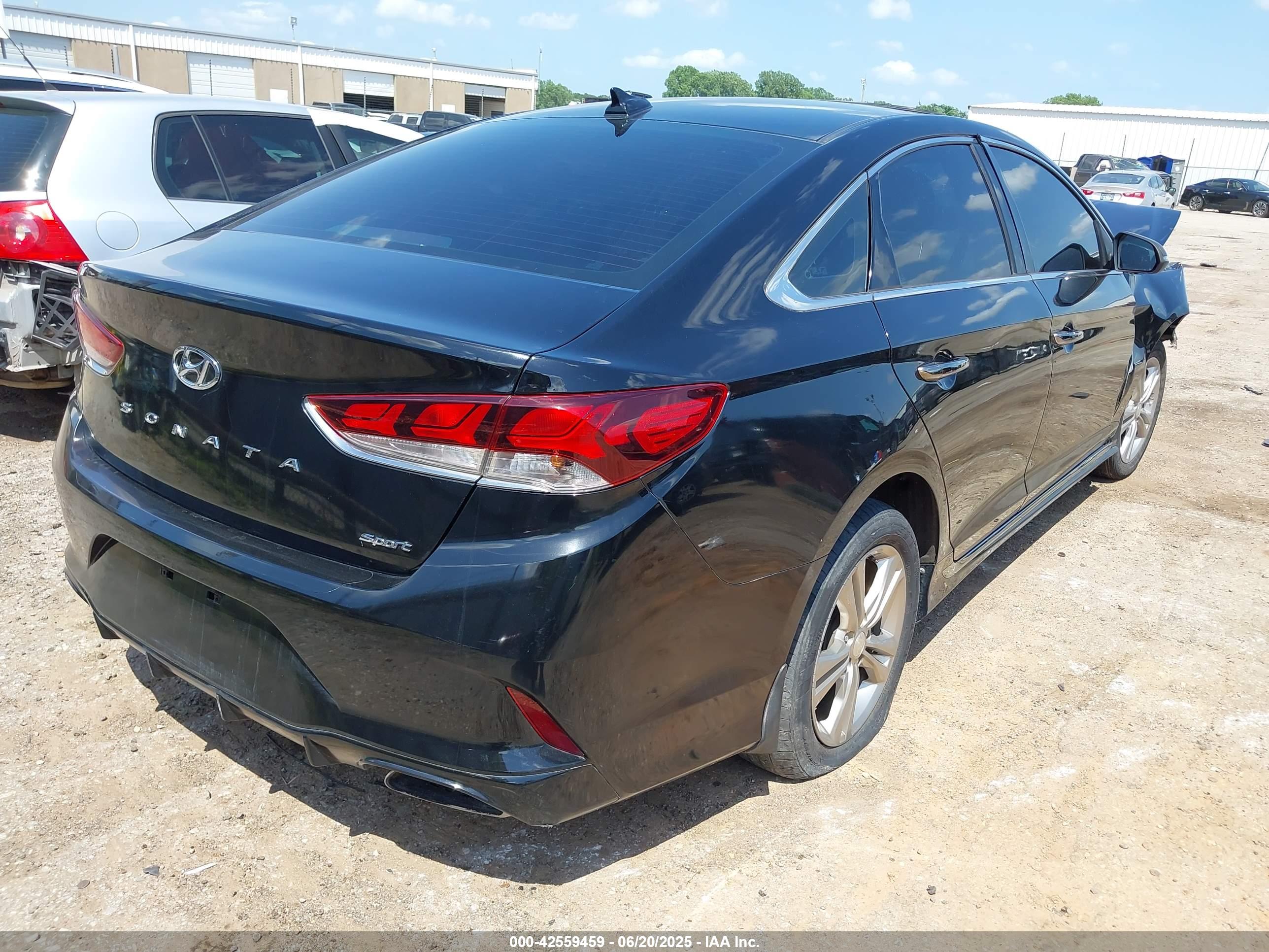 HYUNDAI SONATA image 4