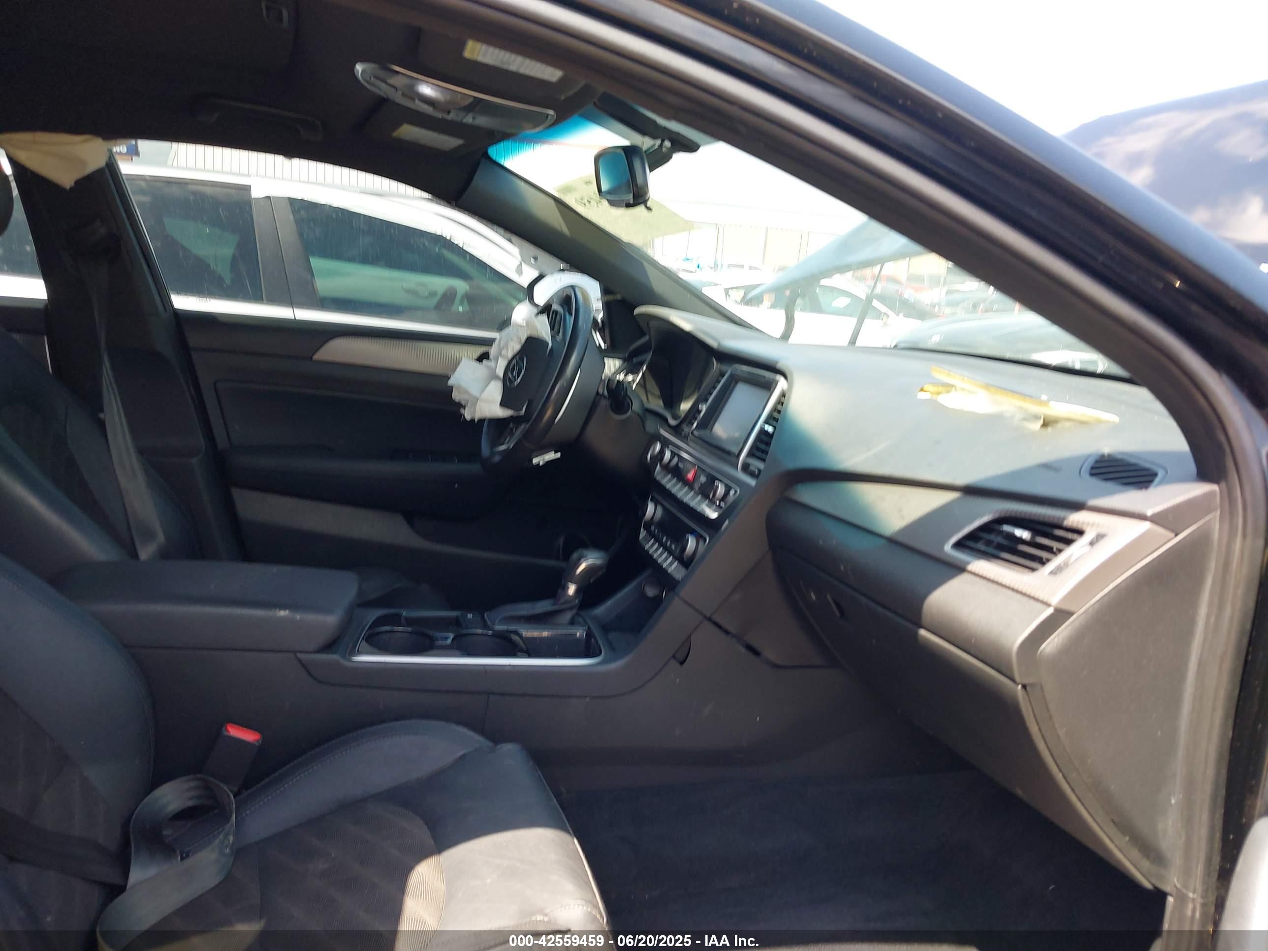 HYUNDAI SONATA image 5
