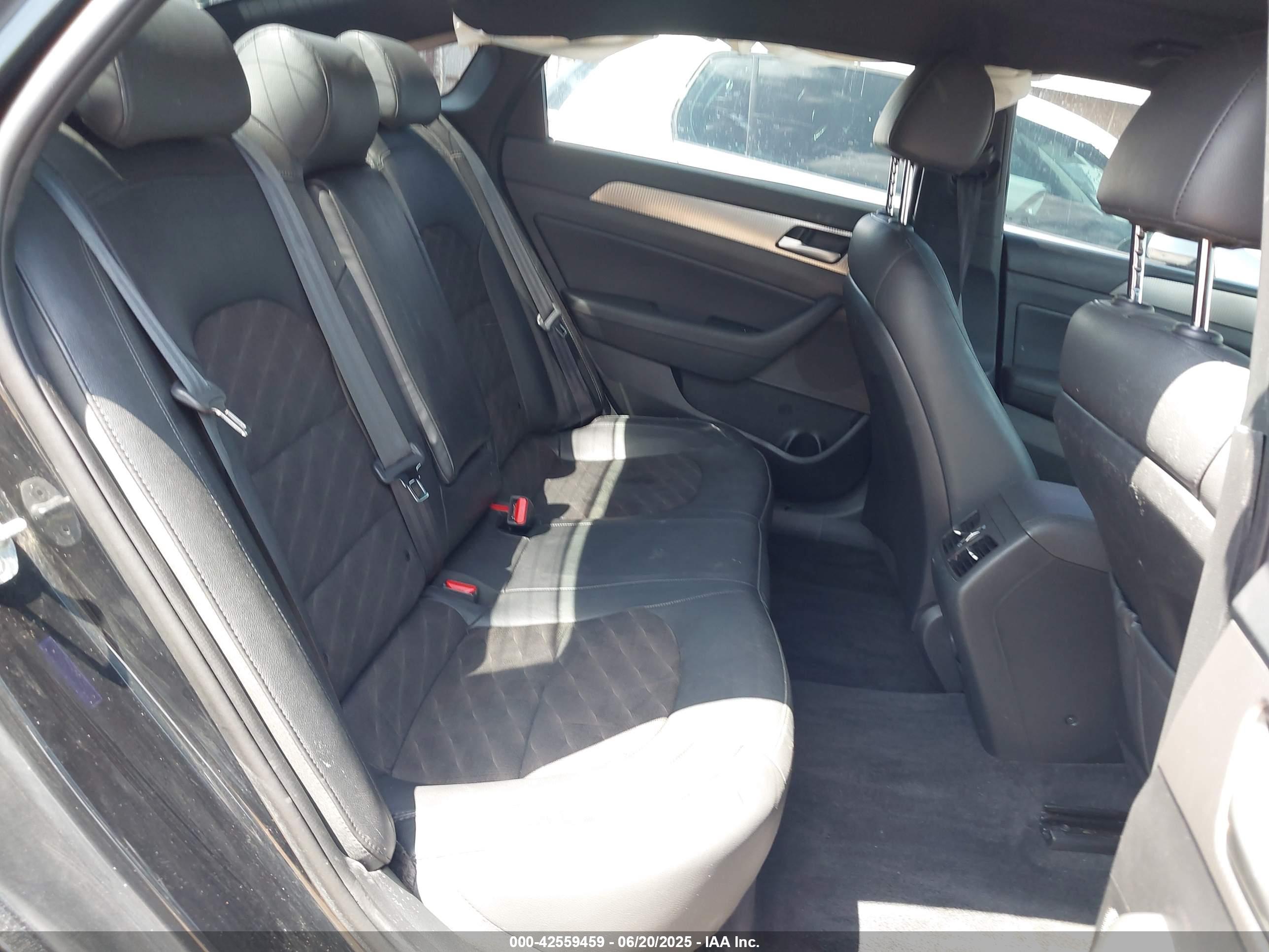 HYUNDAI SONATA image 8