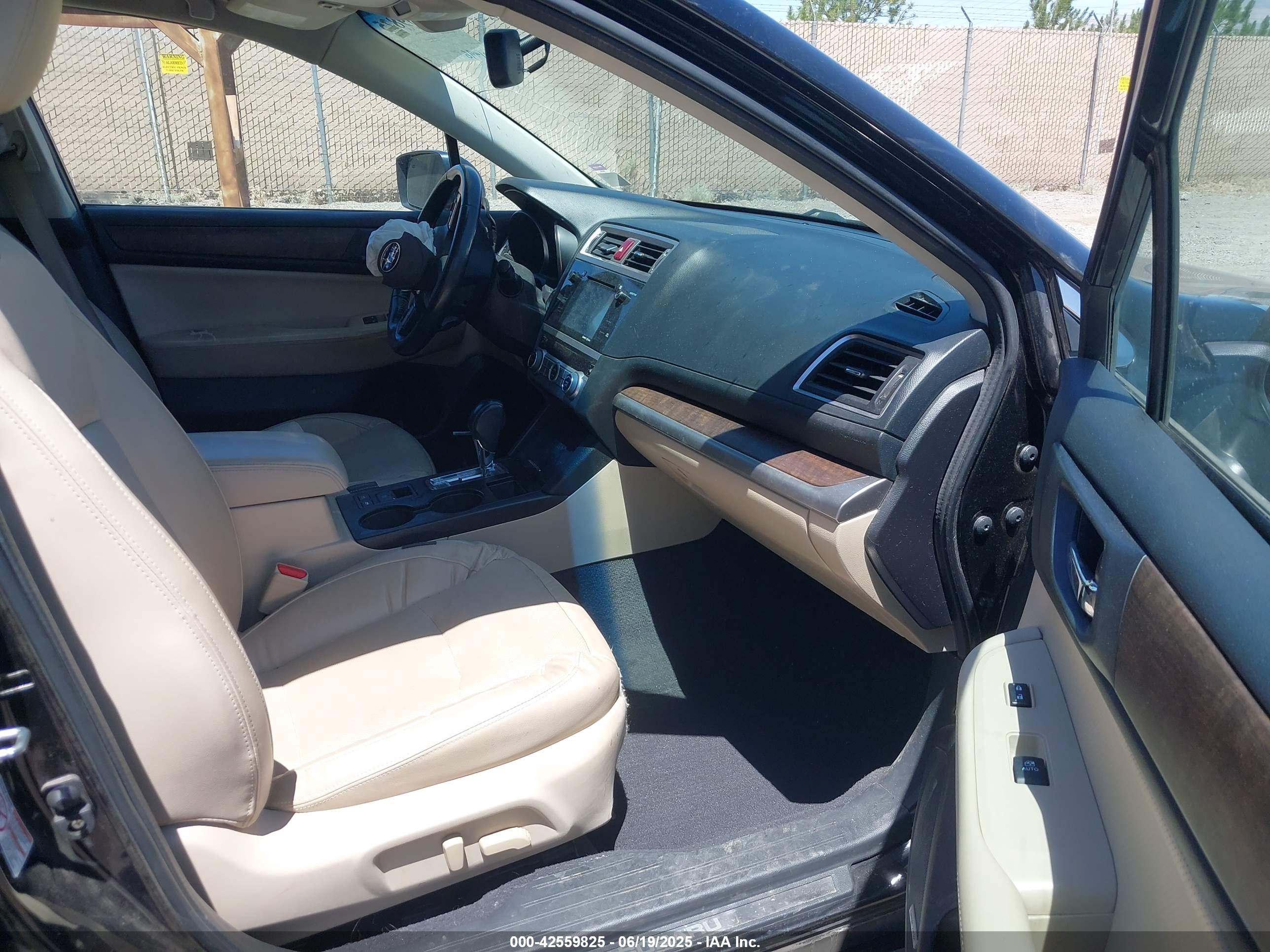 SUBARU OUTBACK image 5