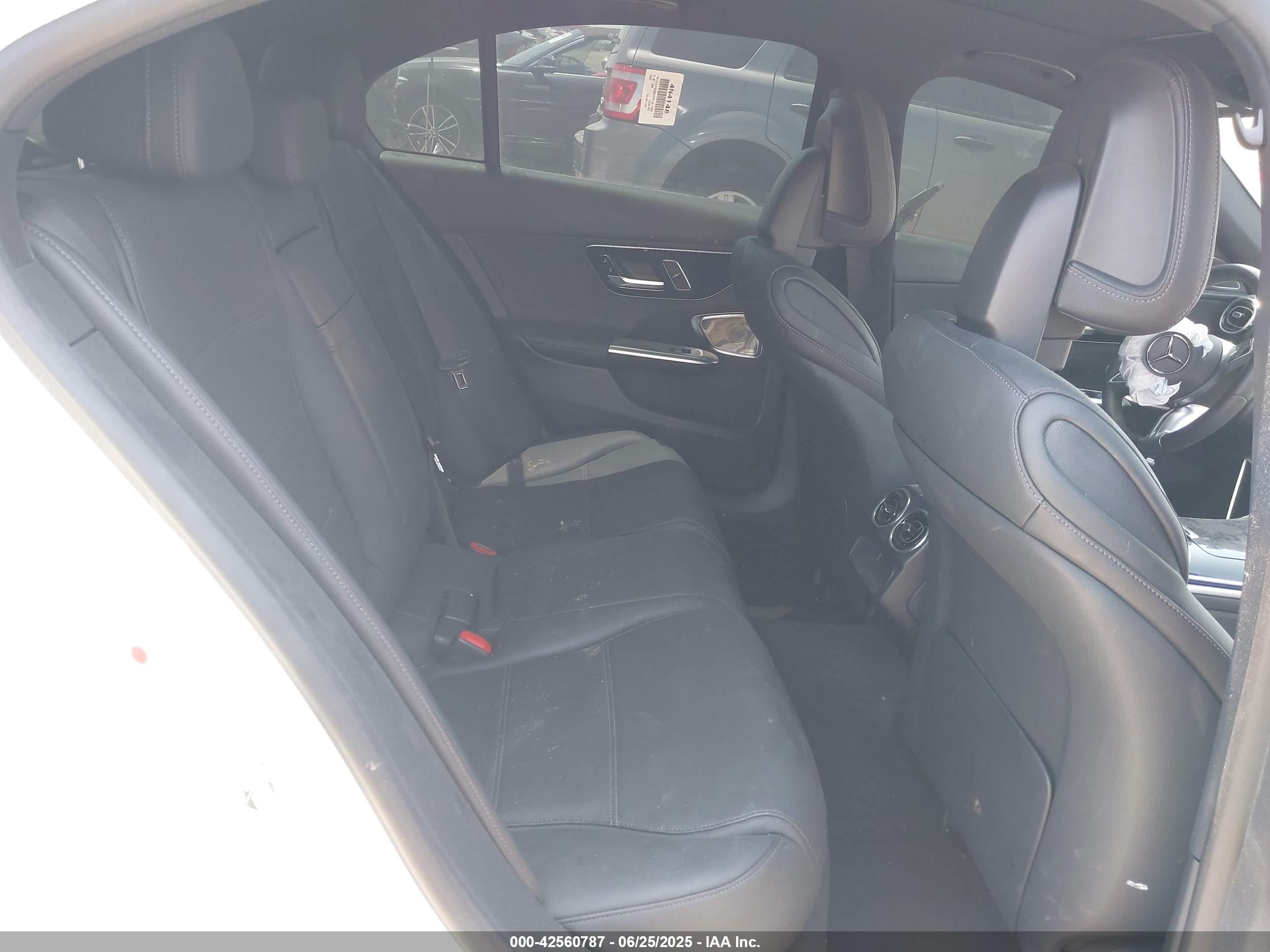 MERCEDES-BENZ C image 8