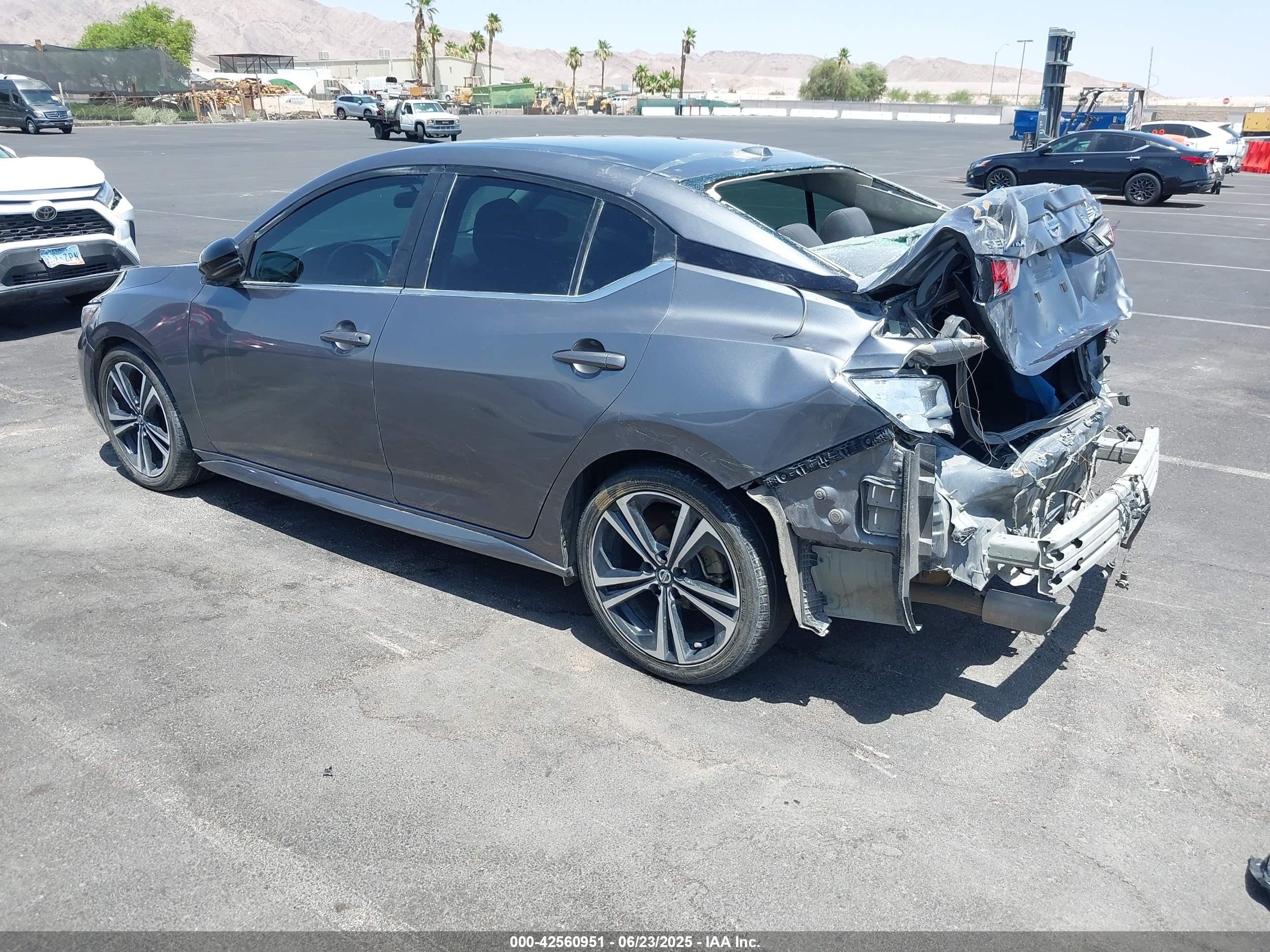 NISSAN SENTRA image 3
