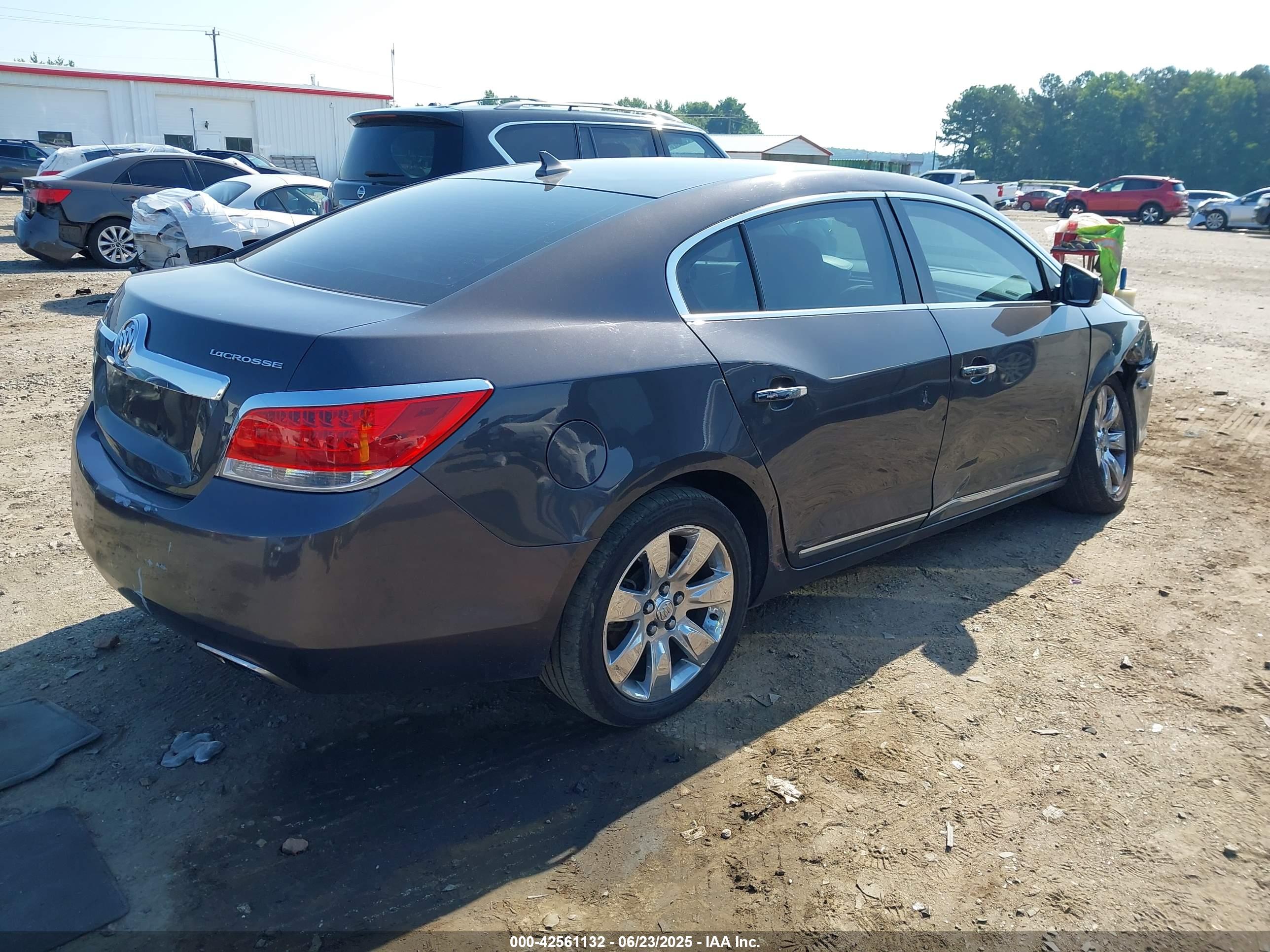BUICK LACROSSE image 4