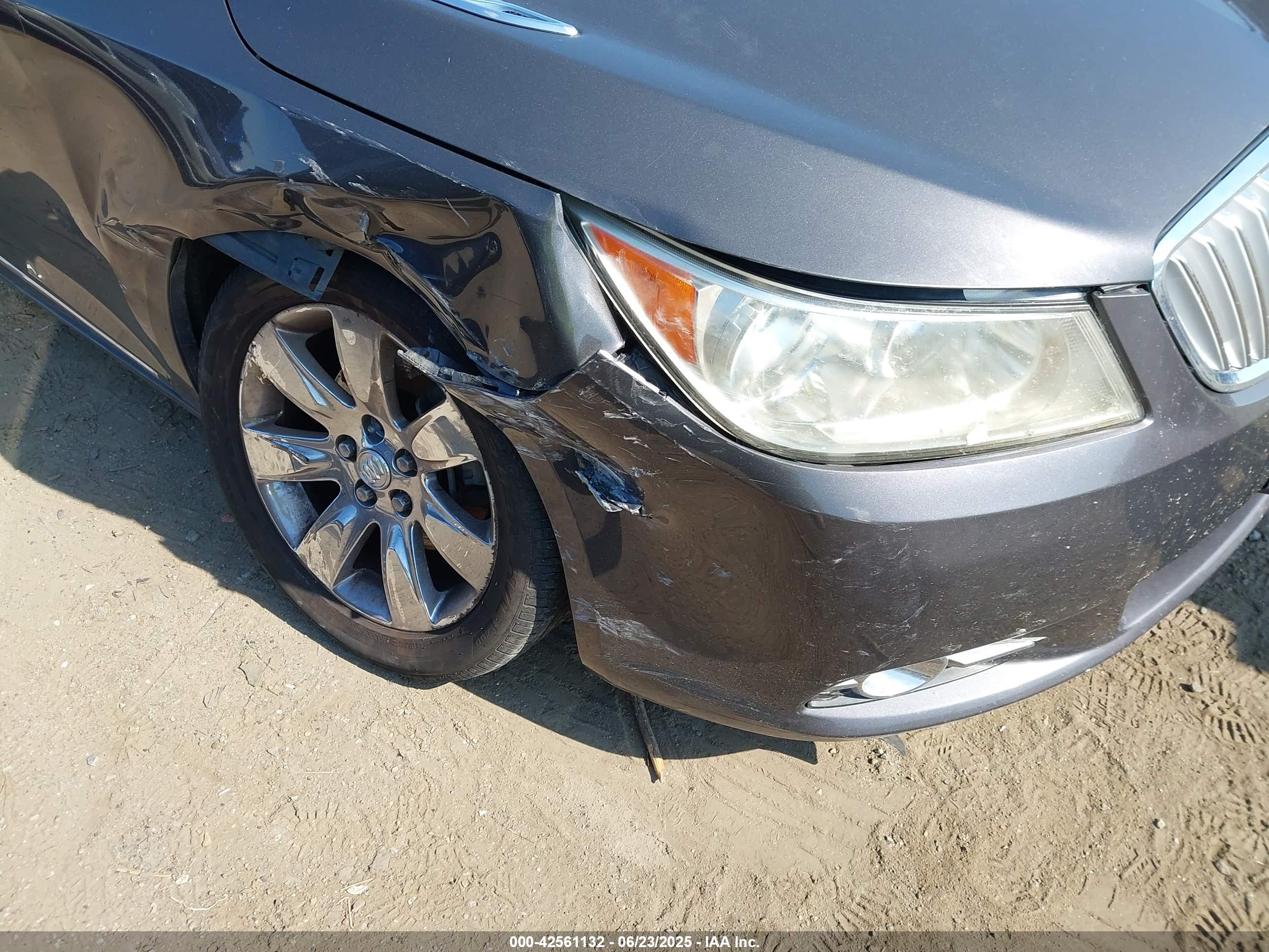 BUICK LACROSSE image 6