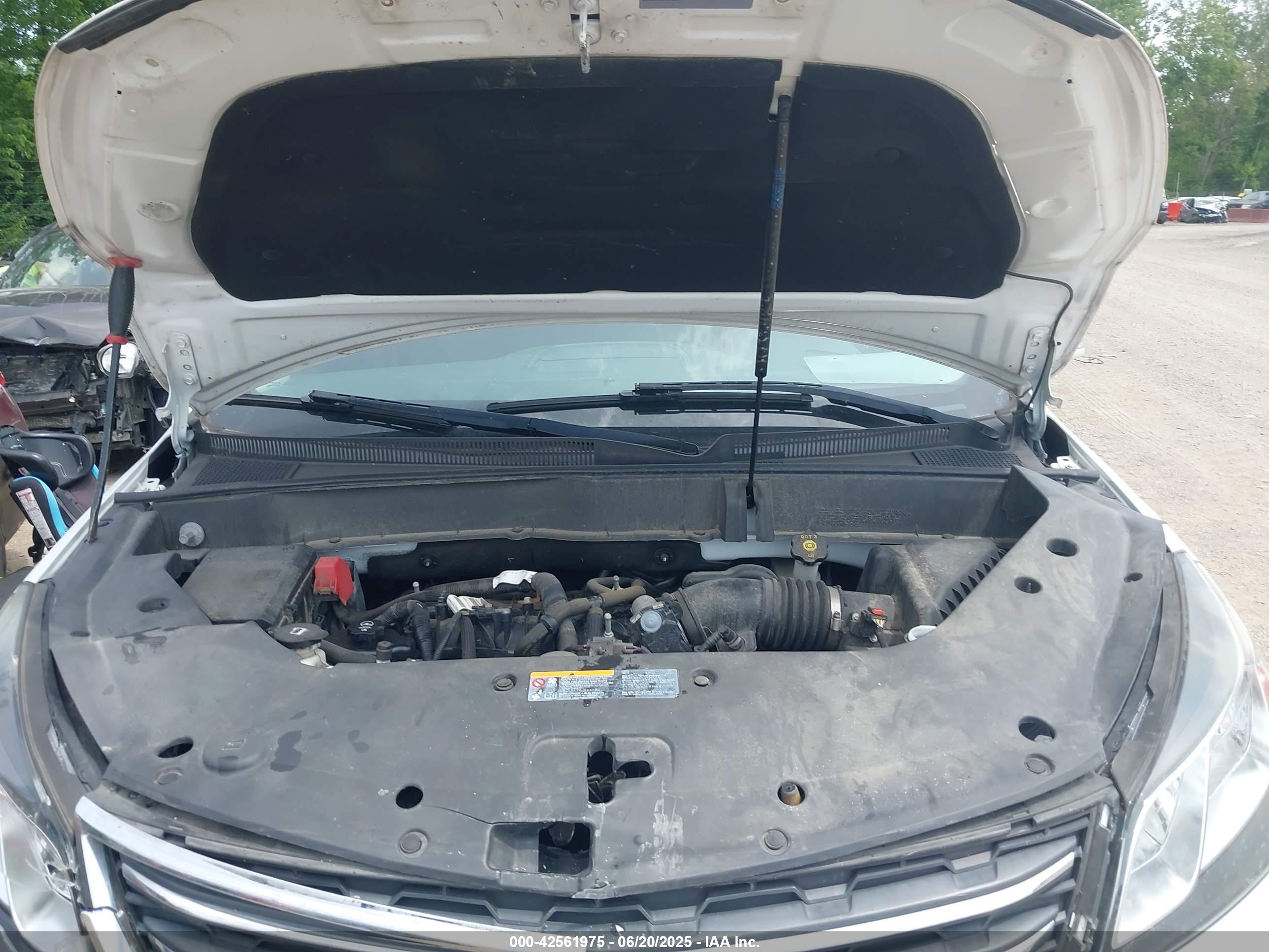 CHEVROLET TRAVERSE image 10