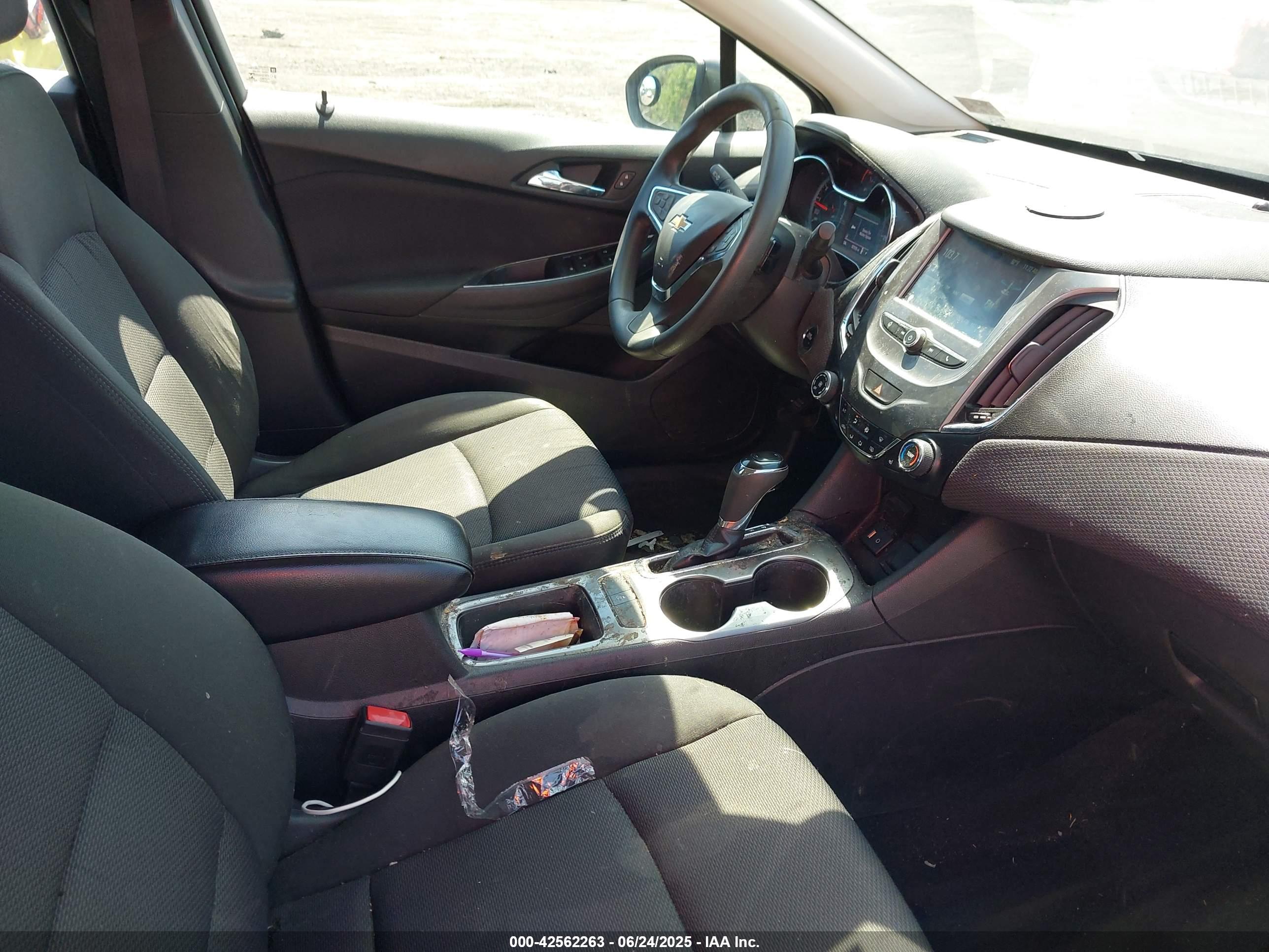 CHEVROLET CRUZE image 5