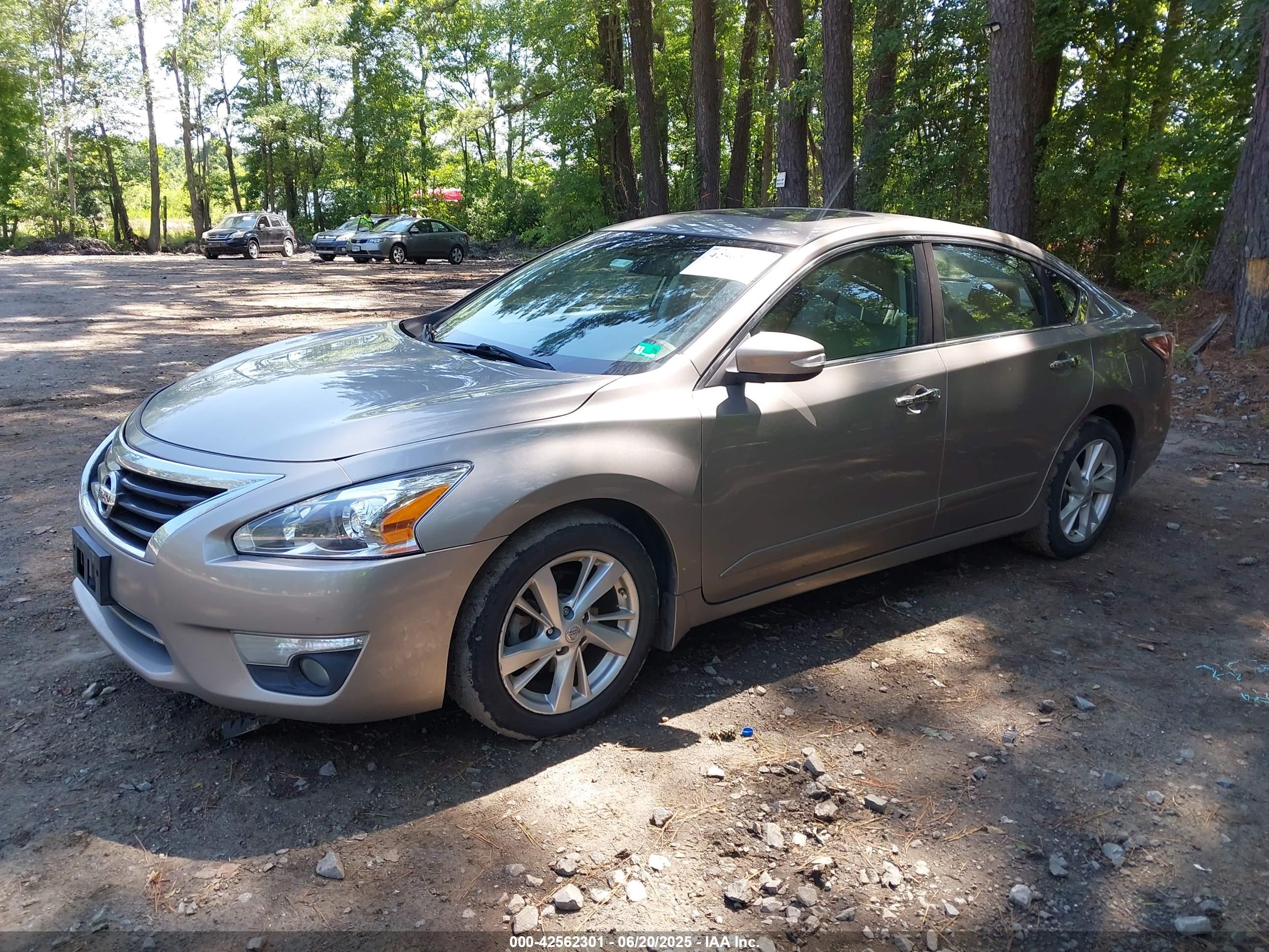 NISSAN ALTIMA image 2