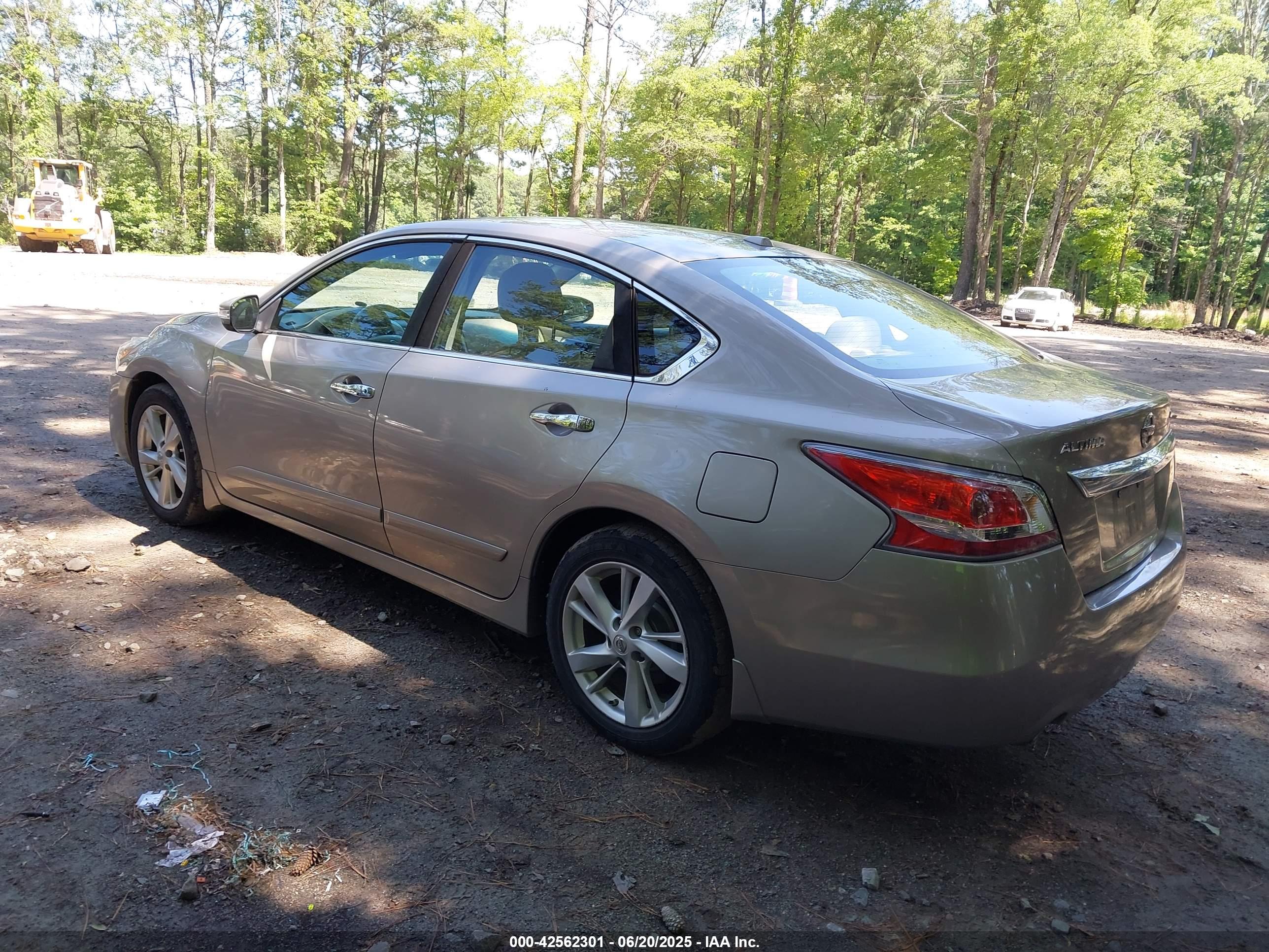 NISSAN ALTIMA image 3