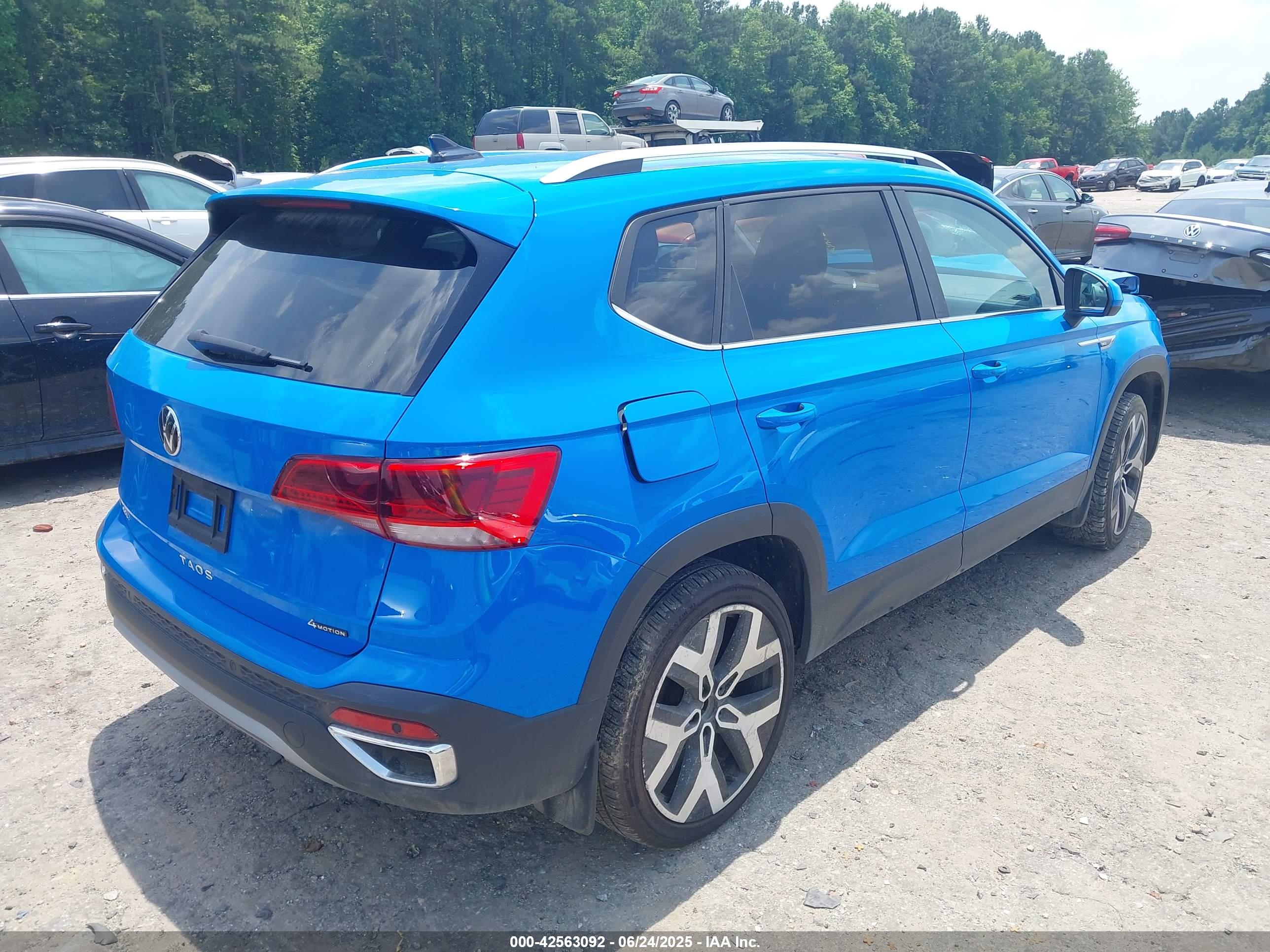 VOLKSWAGEN TAOS image 4