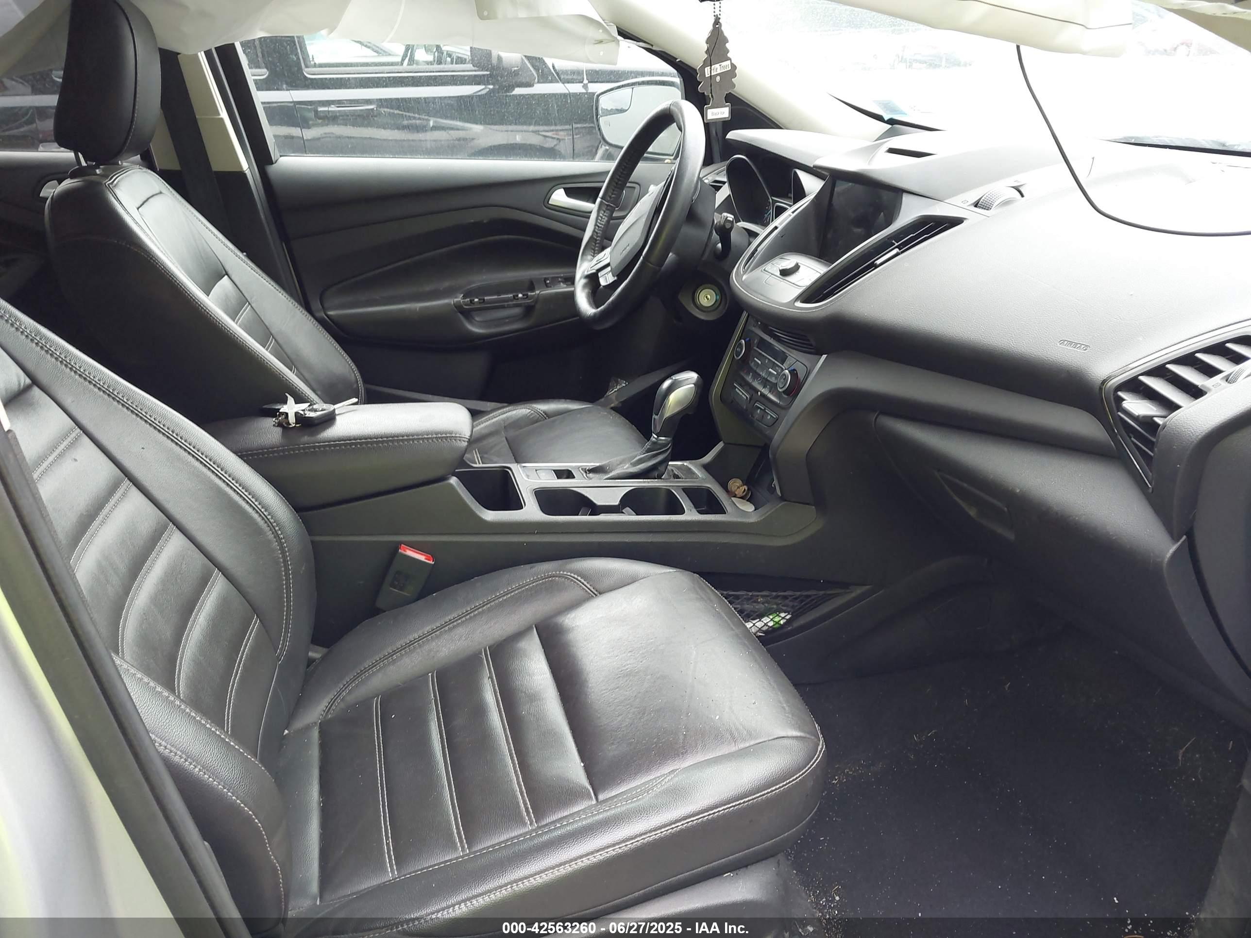 FORD ESCAPE image 5