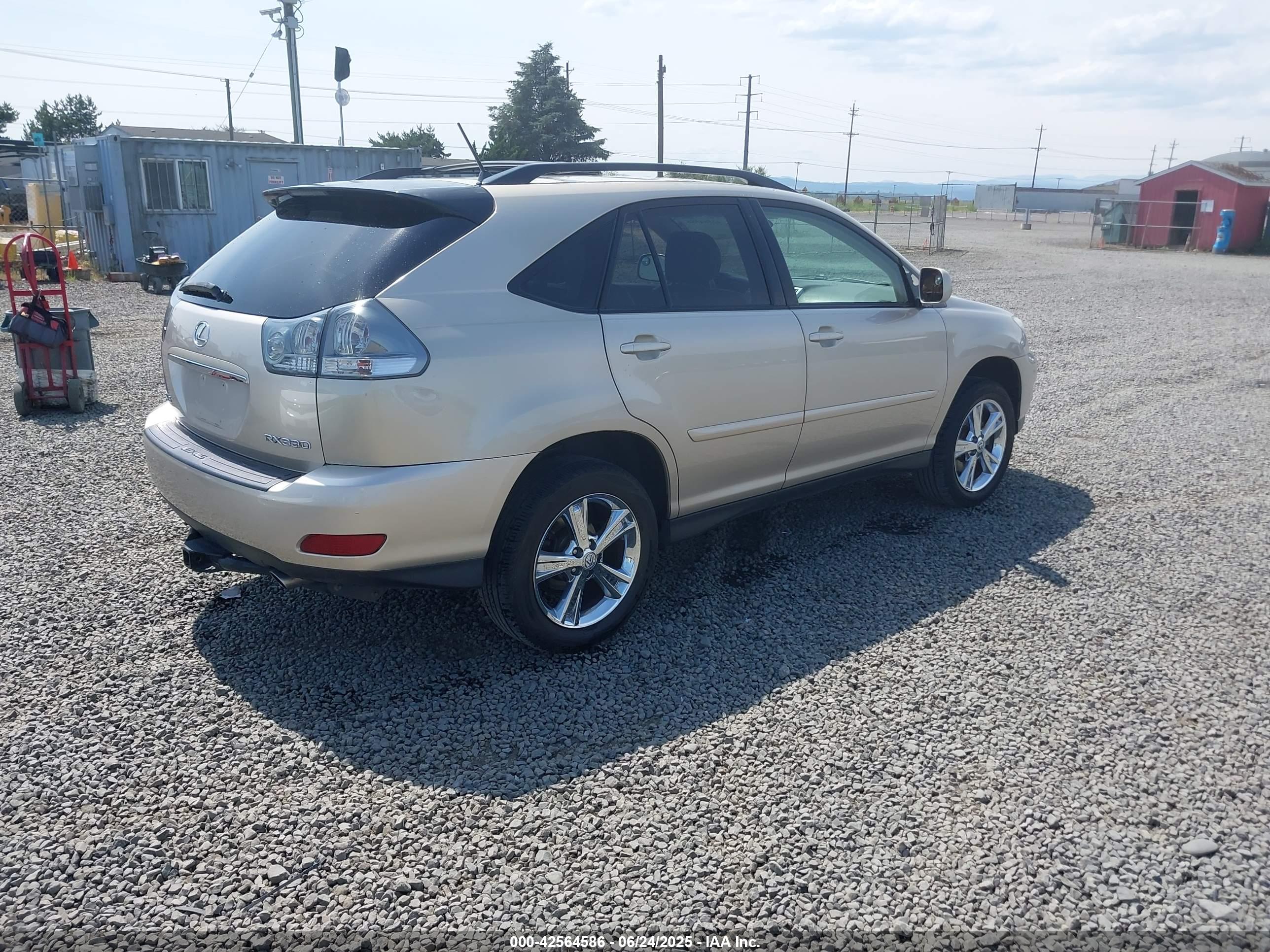 LEXUS RX image 4