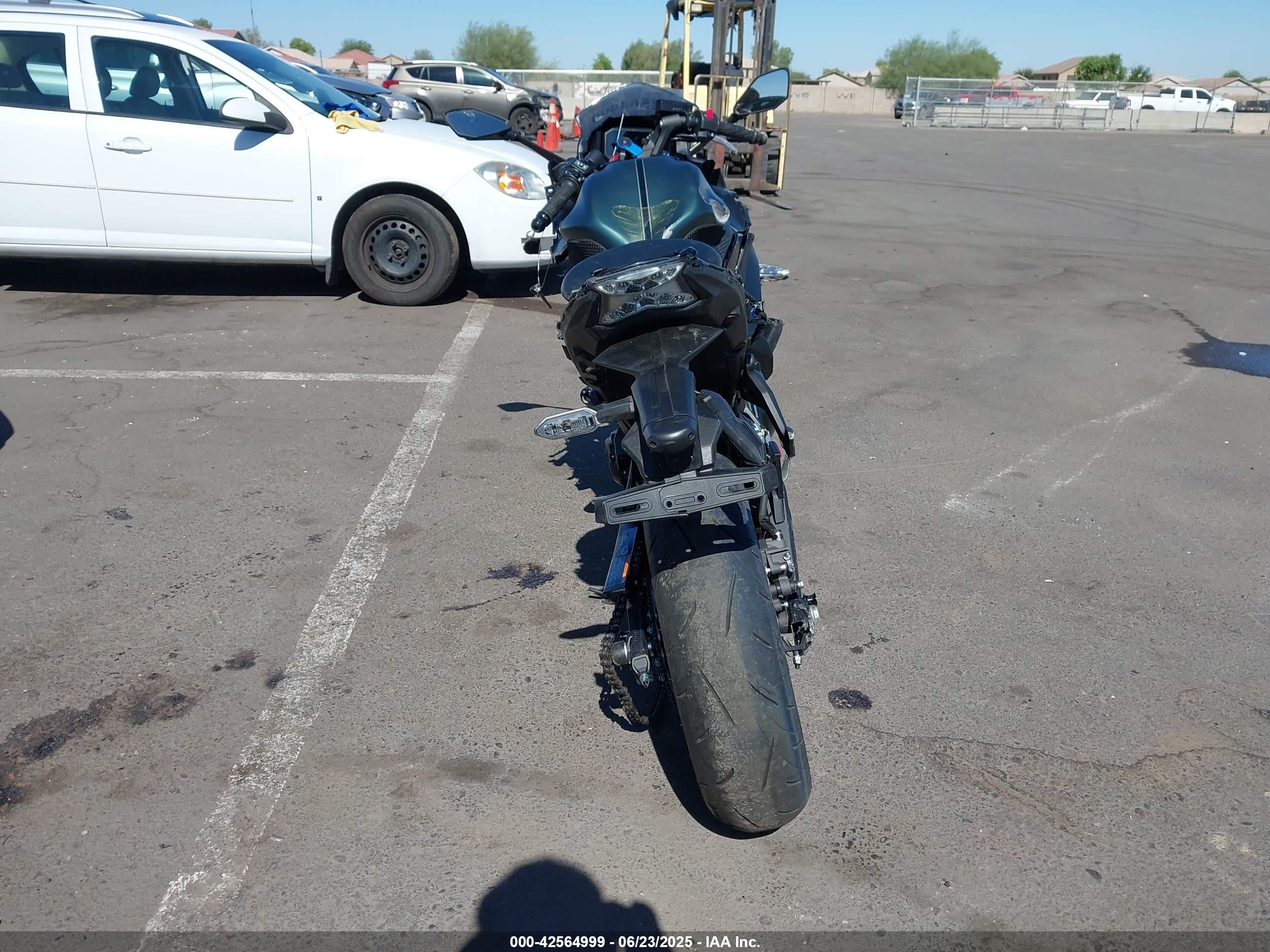 KAWASAKI EX650 image 6