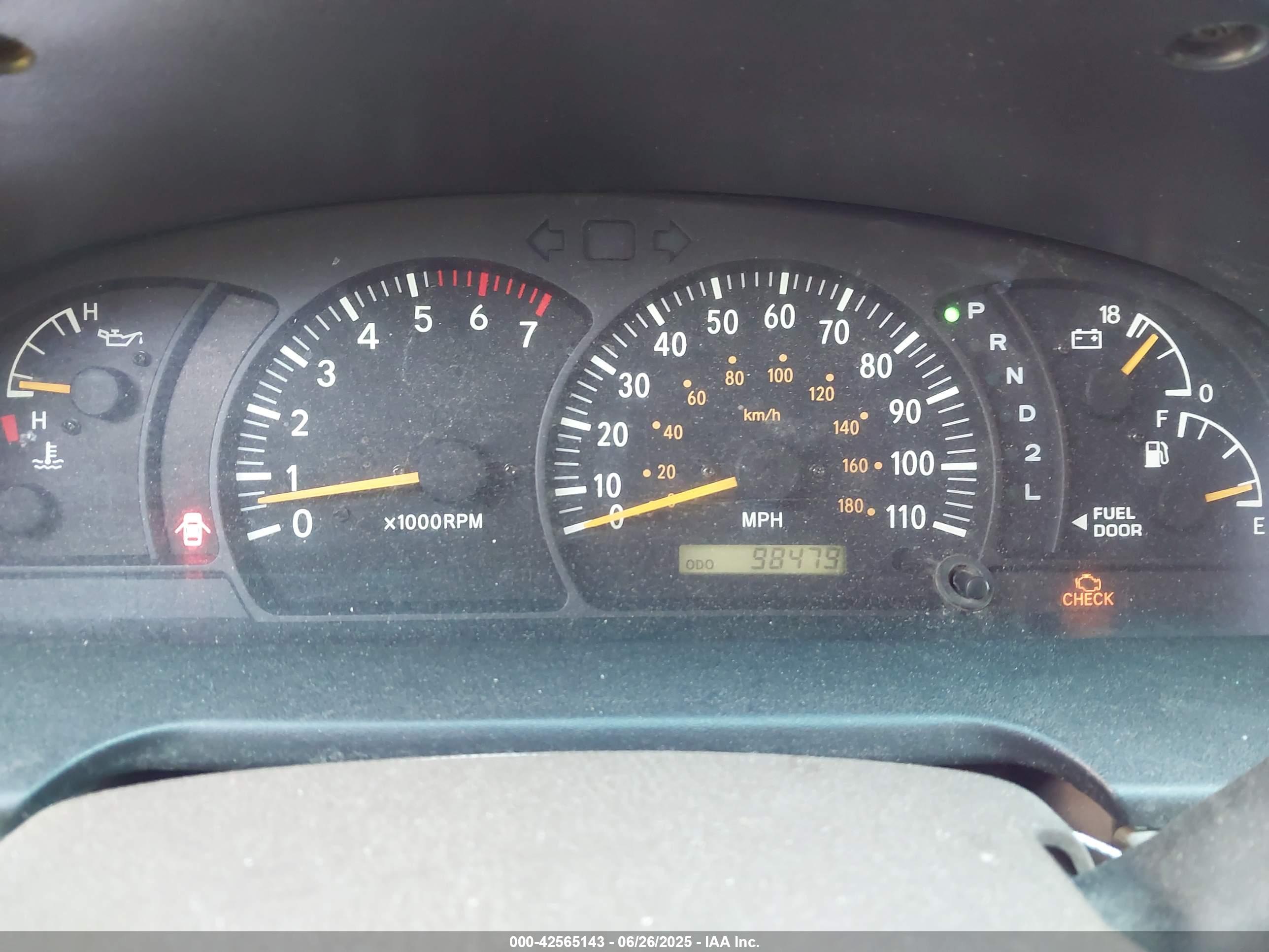 TOYOTA TUNDRA image 7