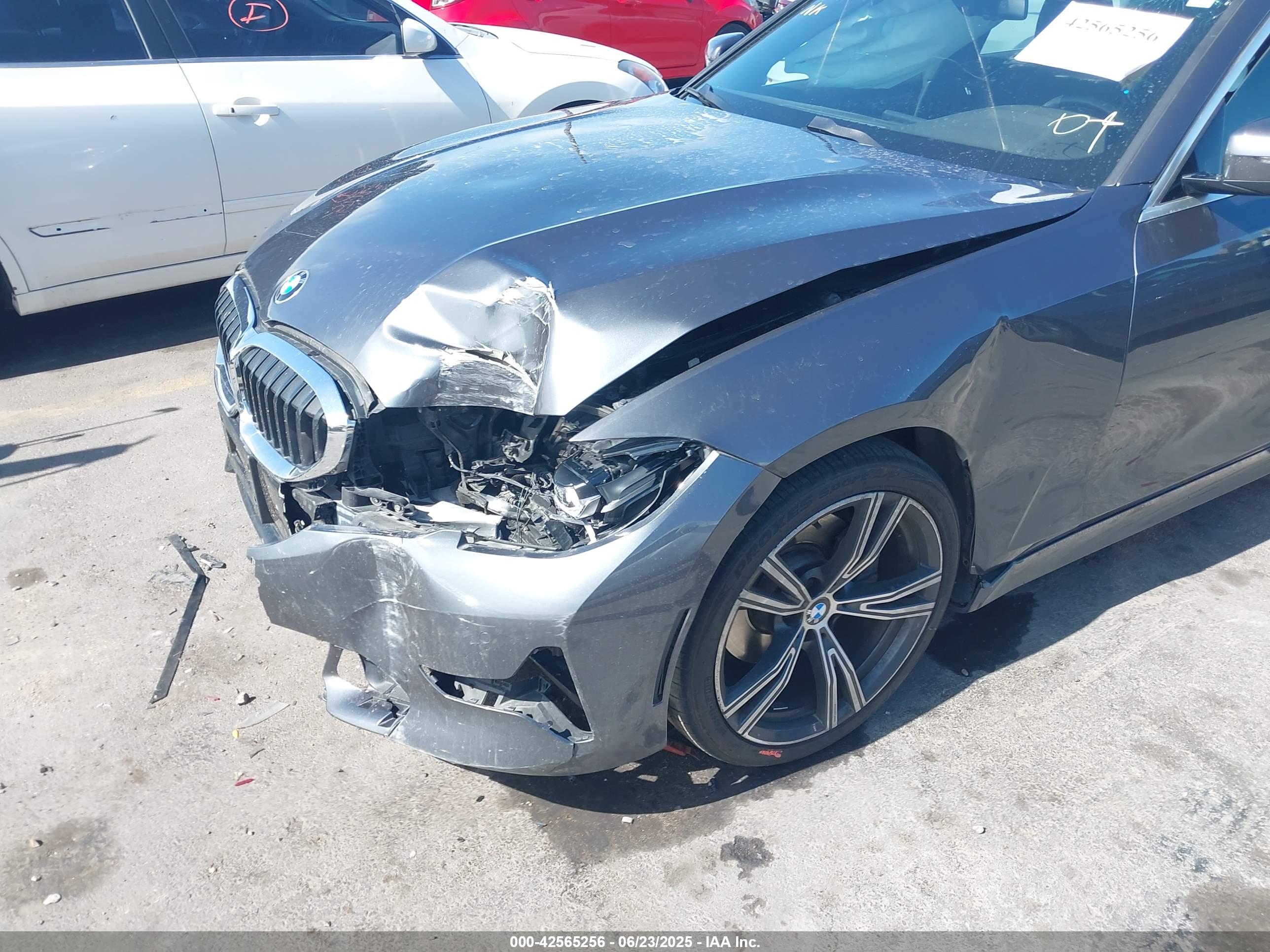 BMW 330I image 6