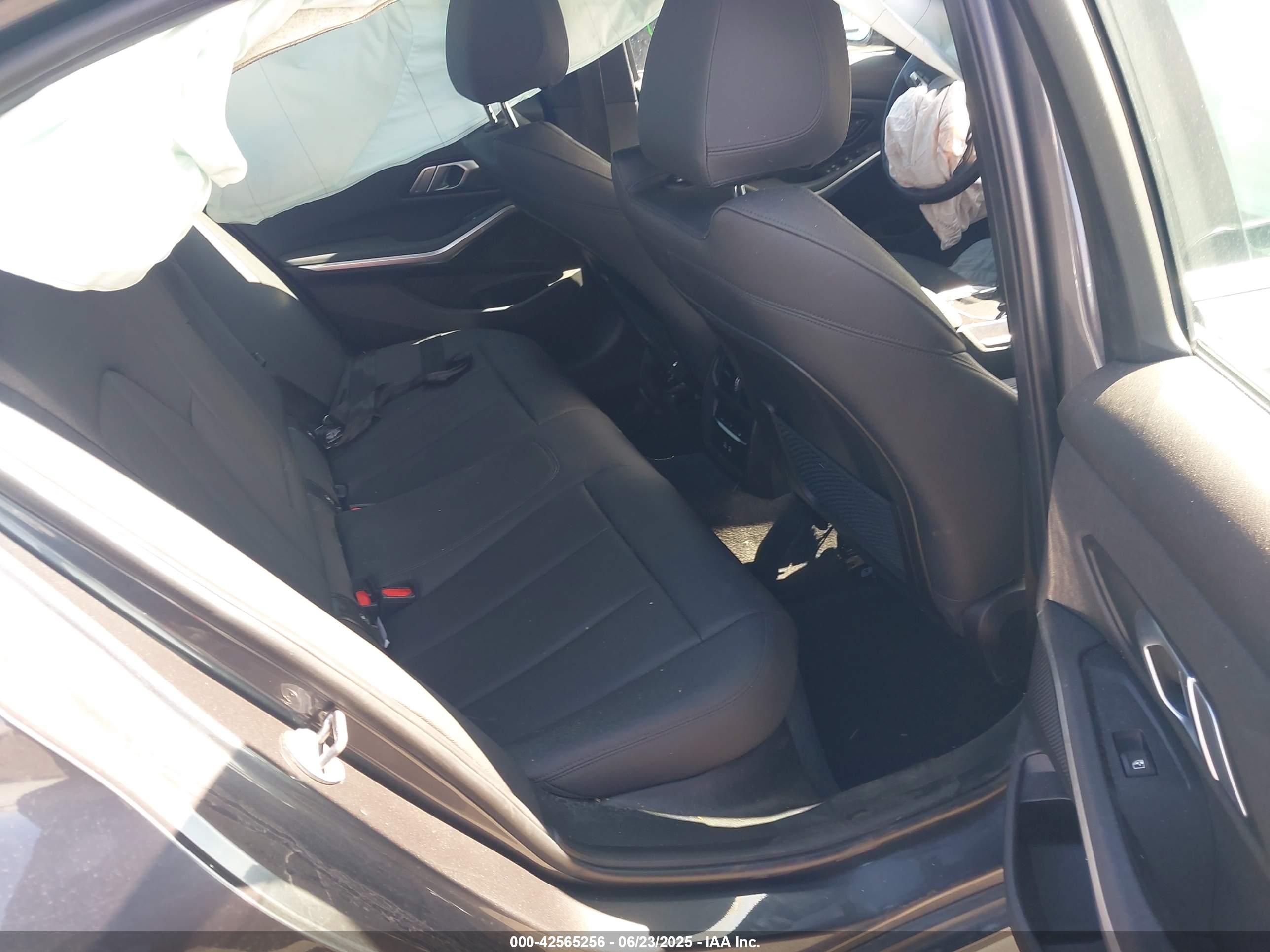BMW 330I image 8