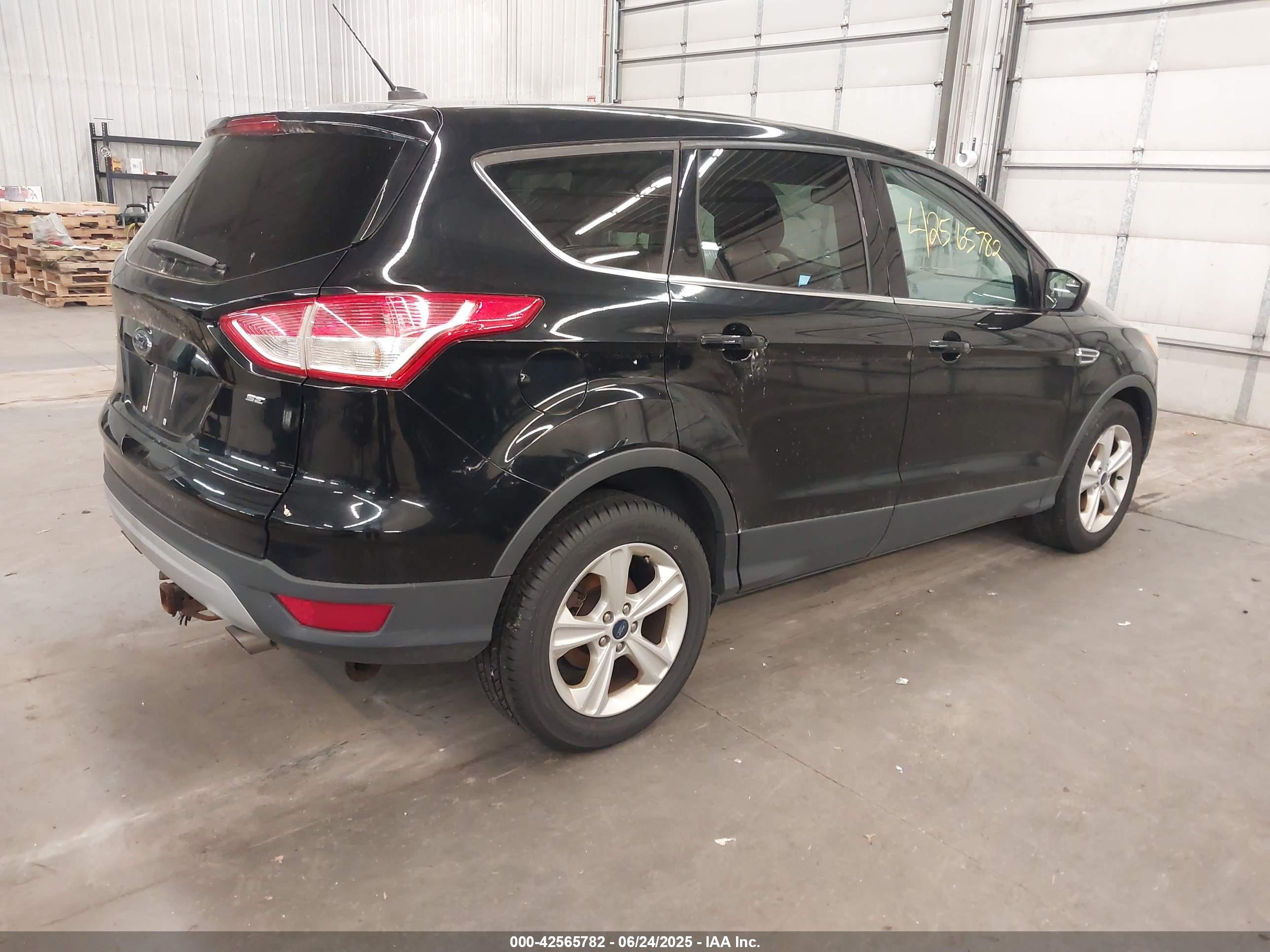FORD ESCAPE image 4