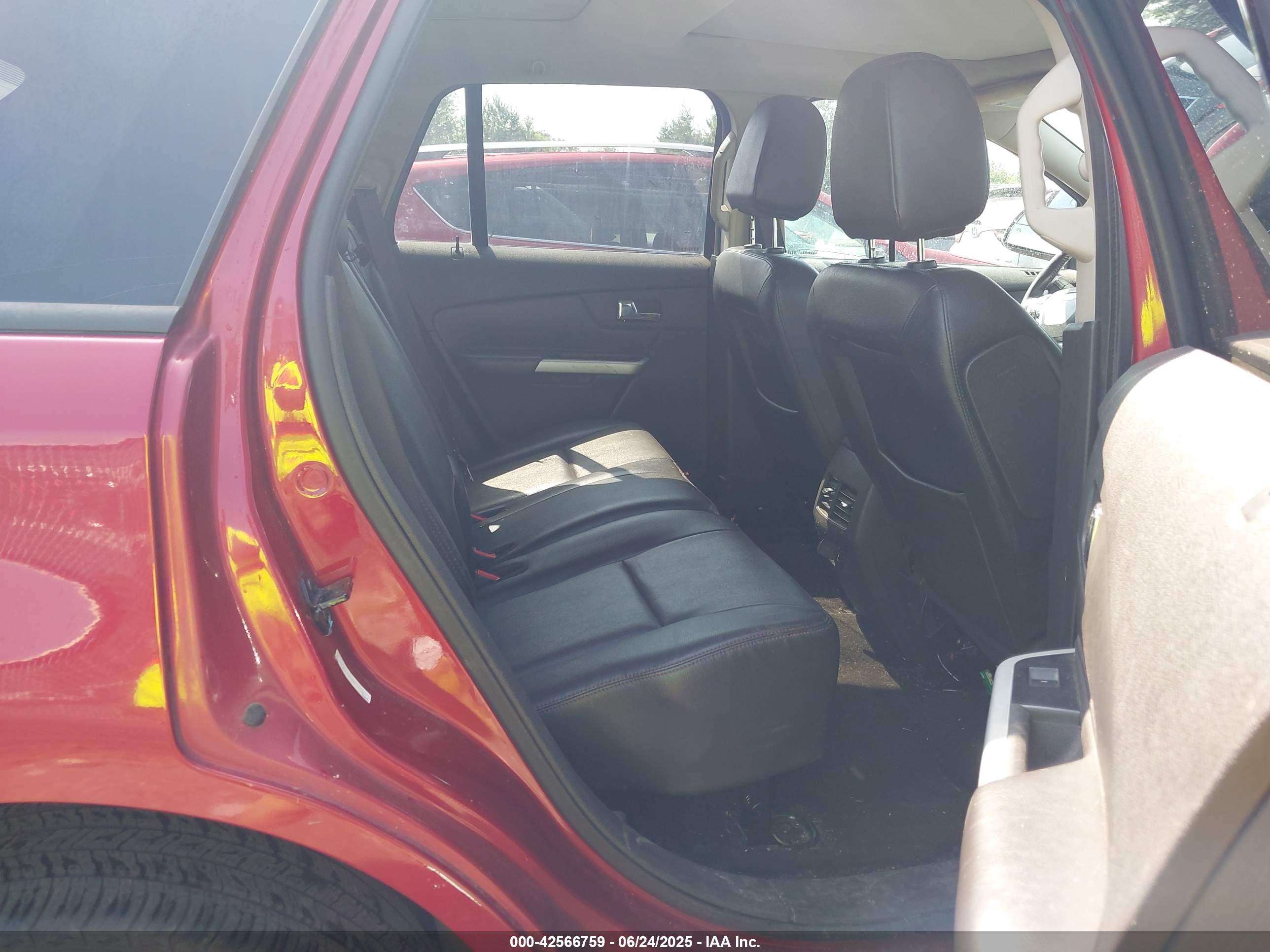 FORD EDGE image 8