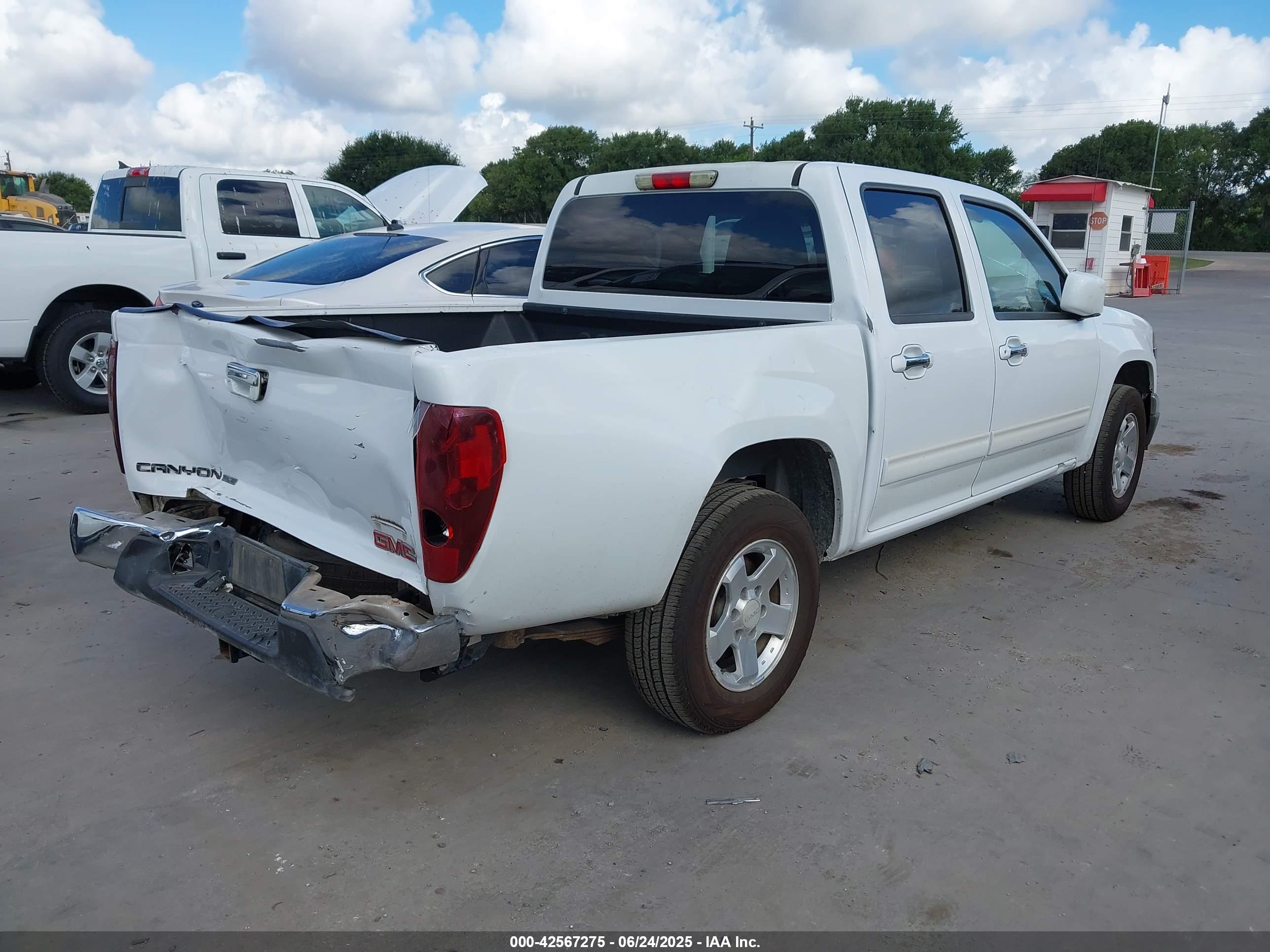 GMC CANYON image 4