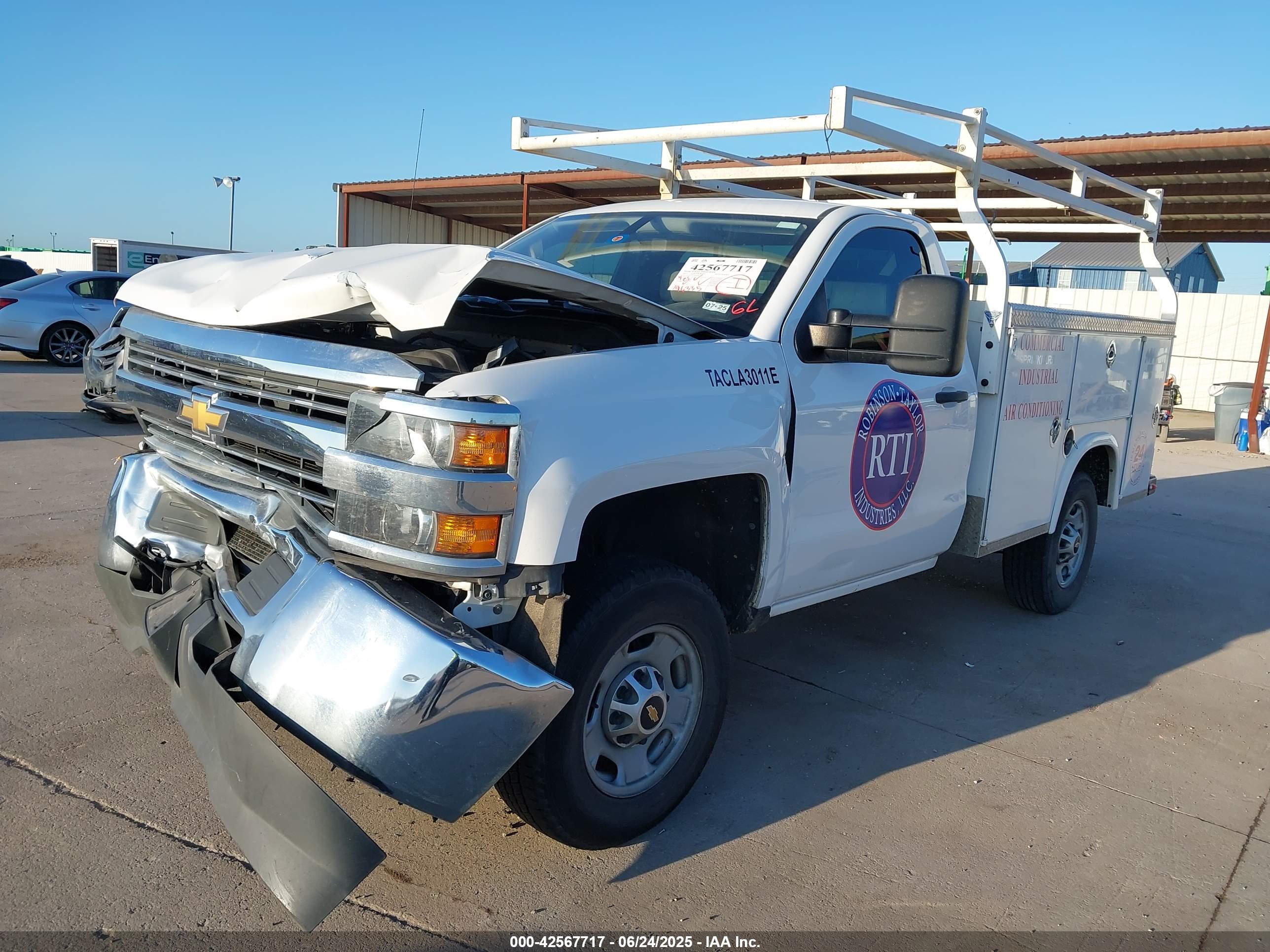 CHEVROLET SILVERADO image 2