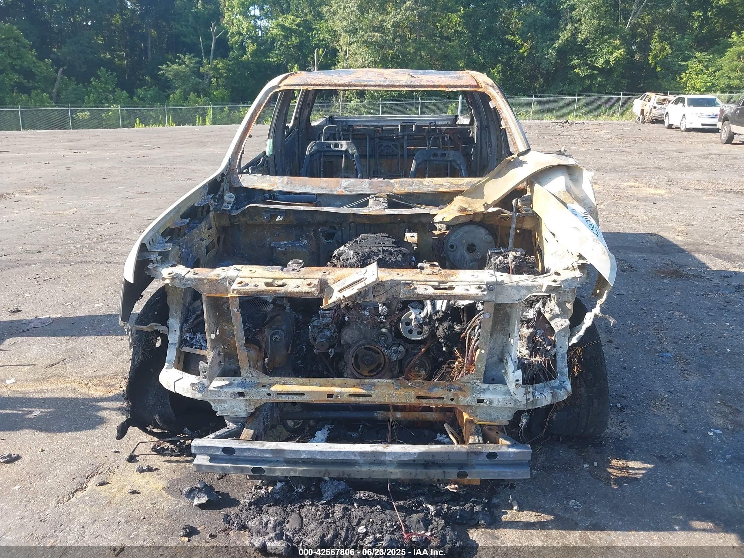 GMC CANYON image 6