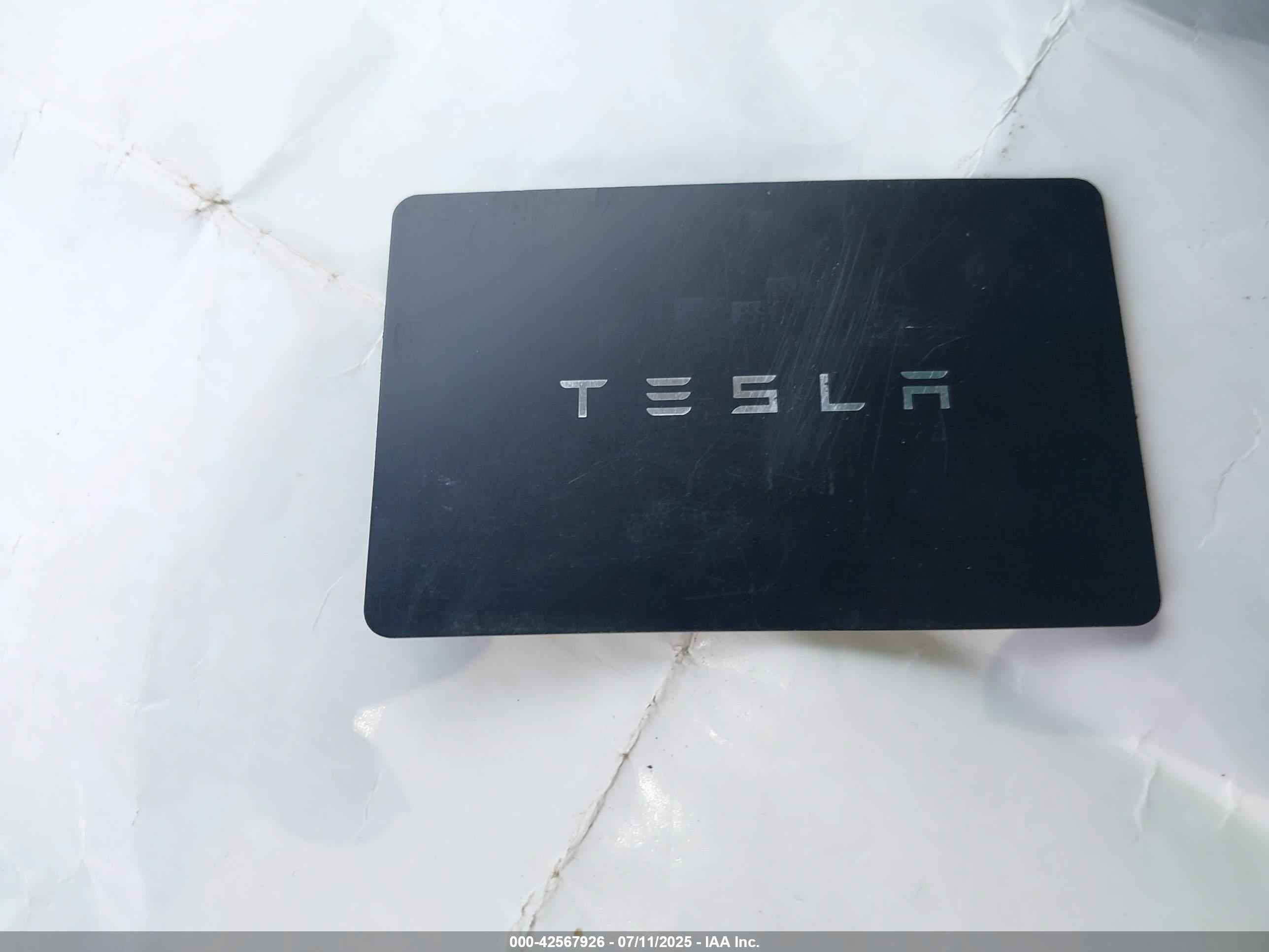 TESLA MODEL image 11