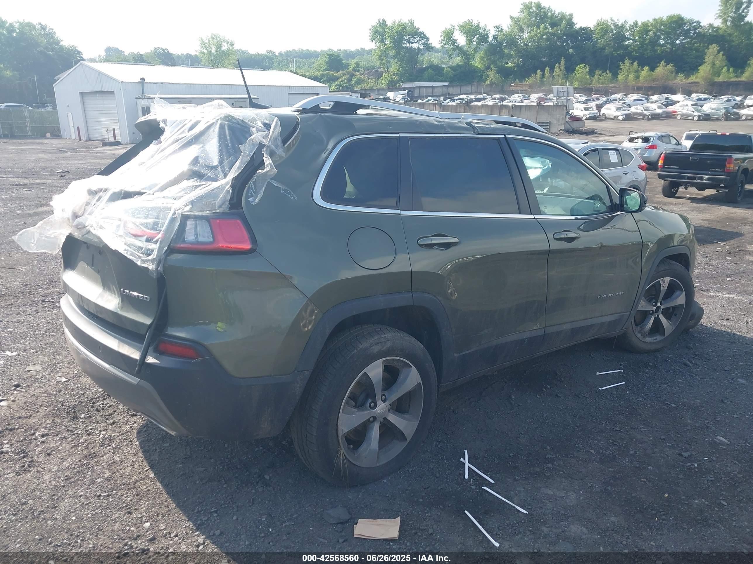 JEEP CHEROKEE image 4