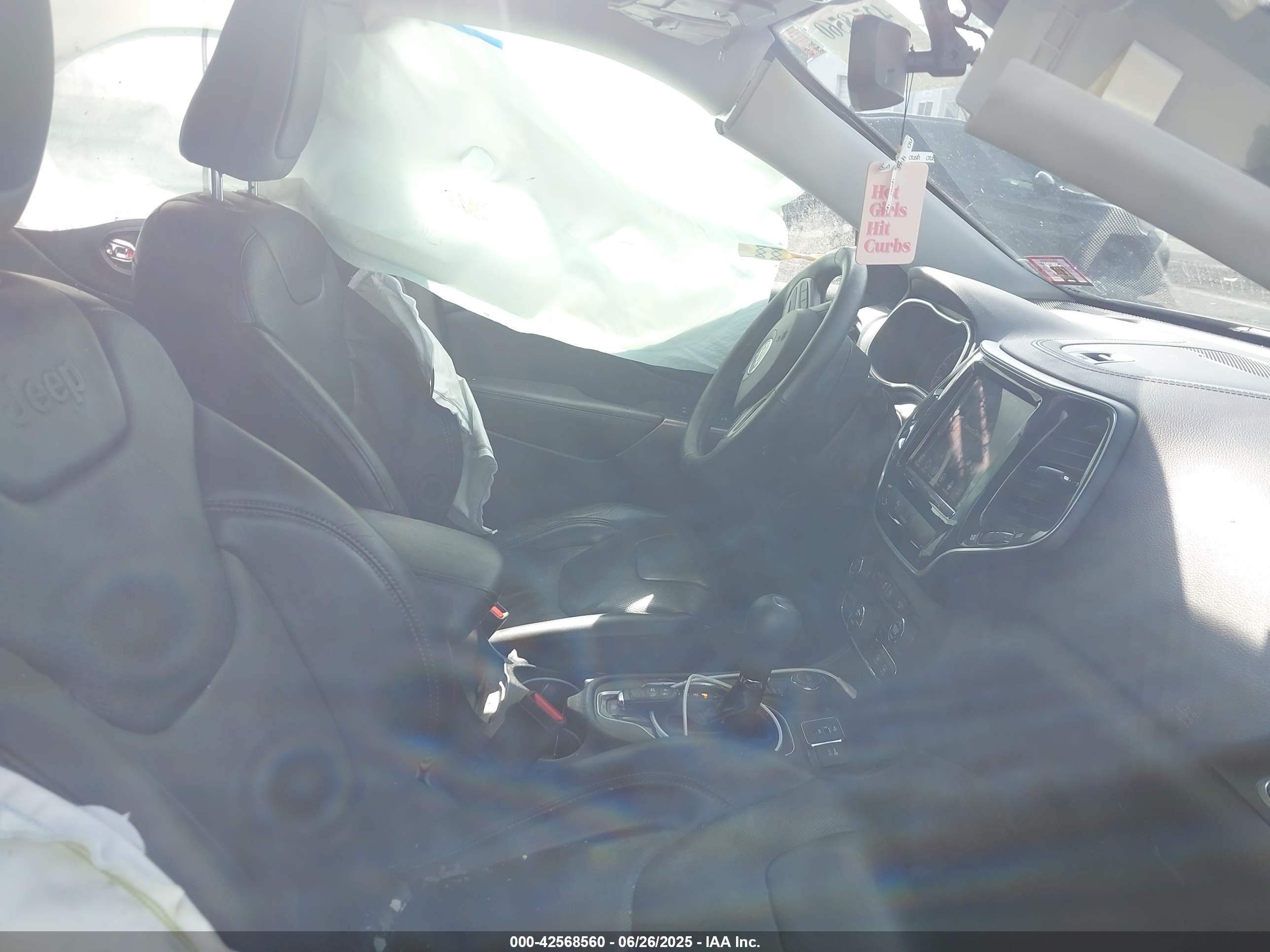 JEEP CHEROKEE image 5