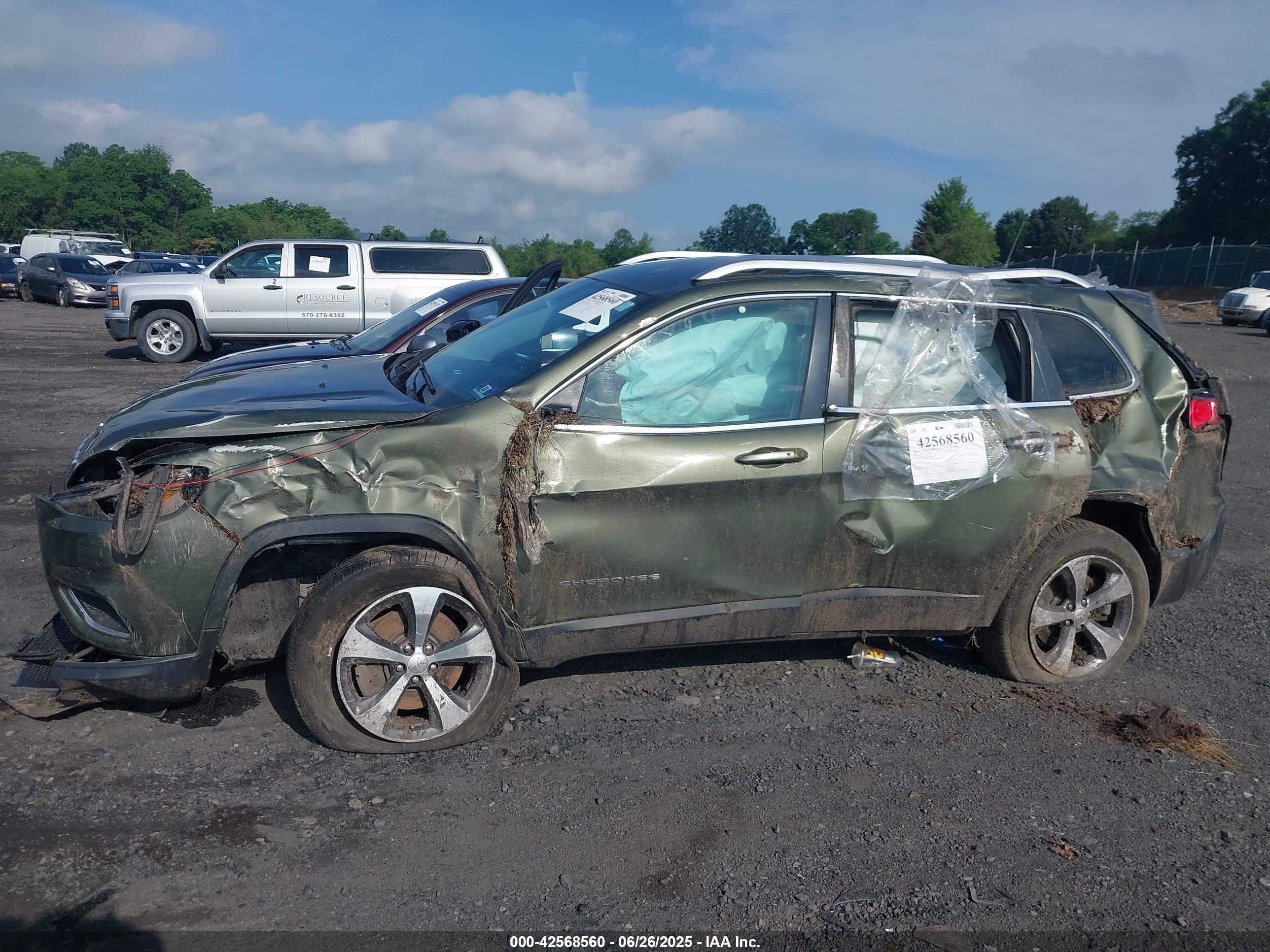 JEEP CHEROKEE image 6