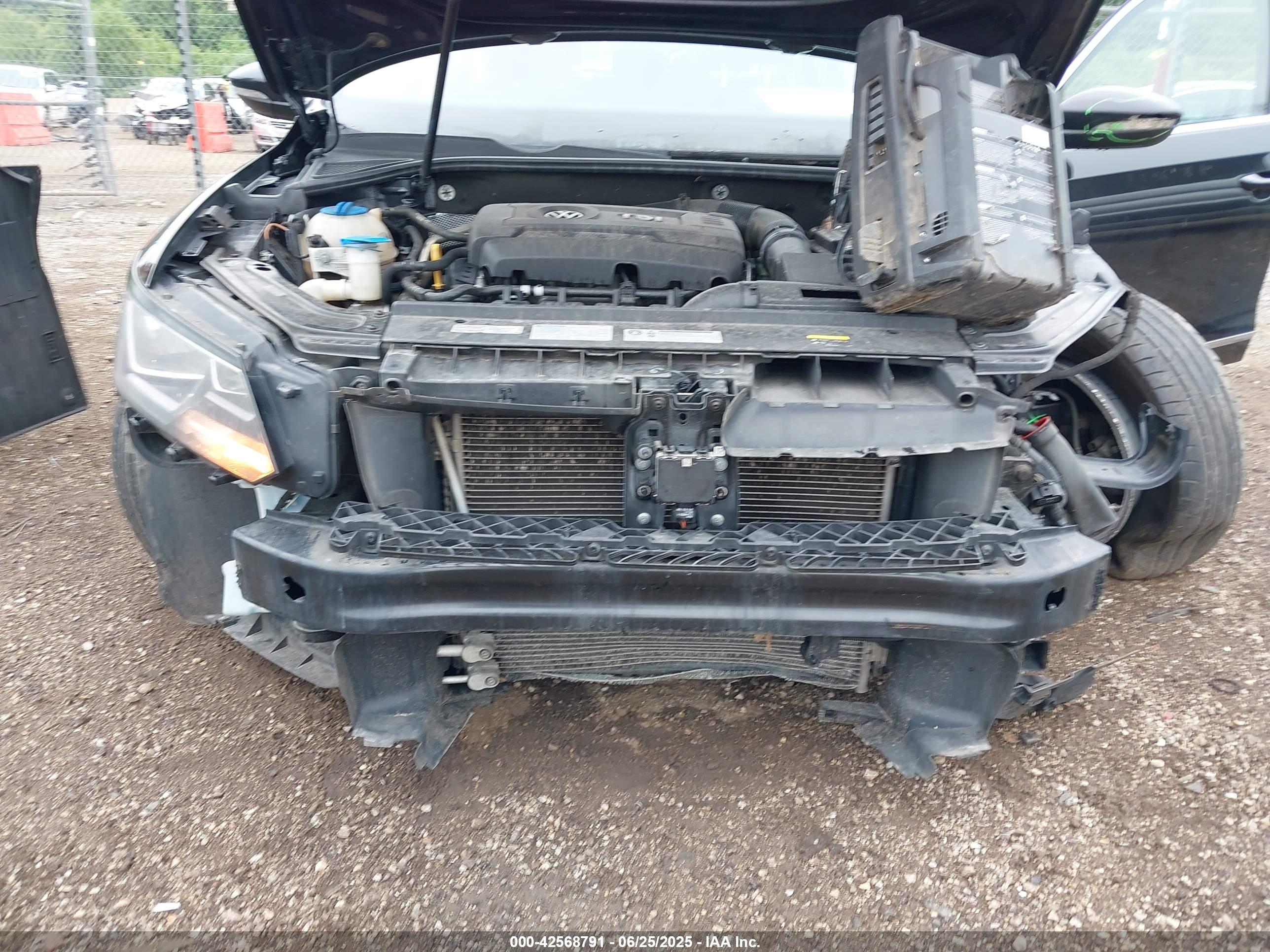 VOLKSWAGEN PASSAT image 6
