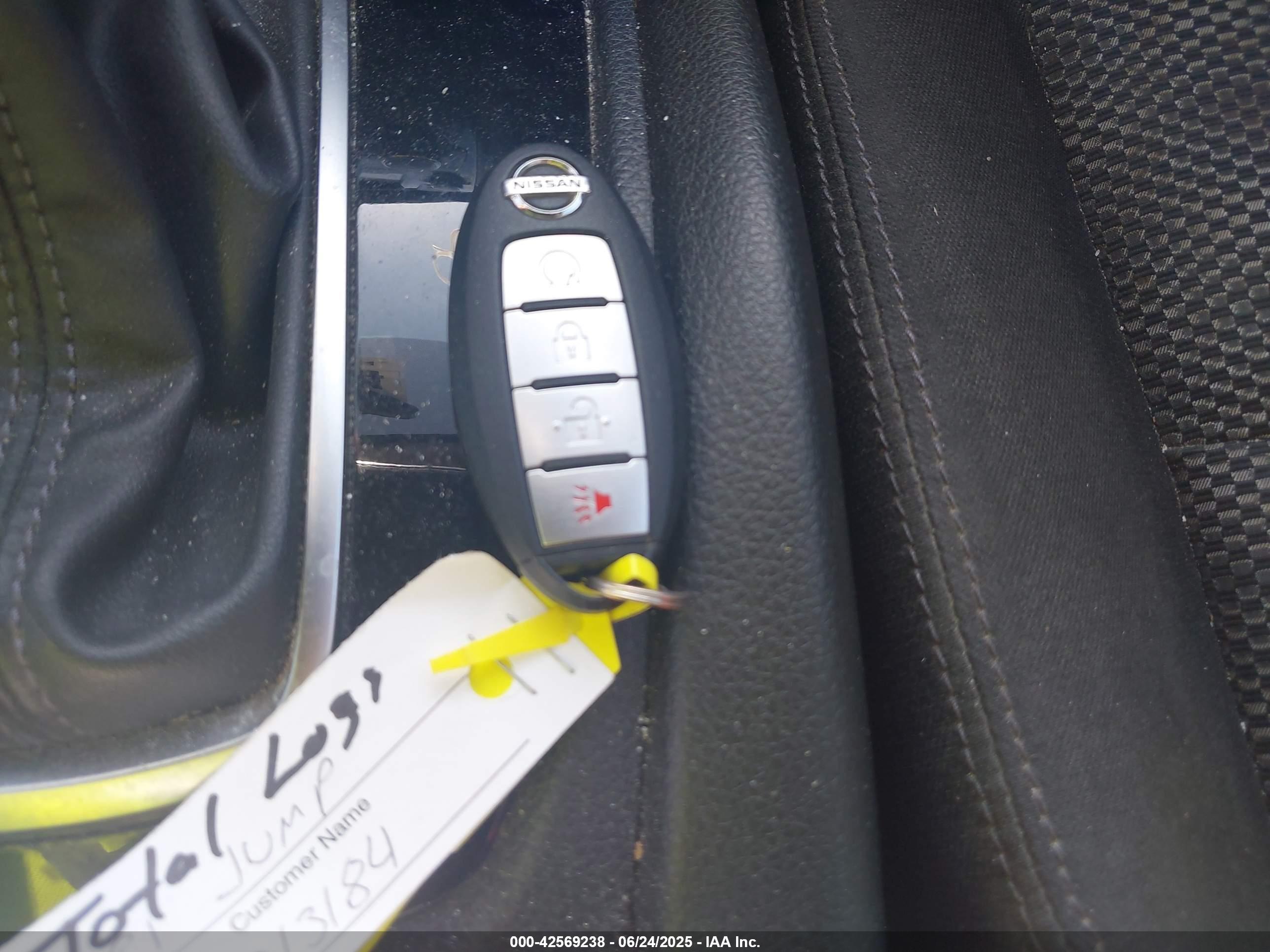 NISSAN ROGUE image 11