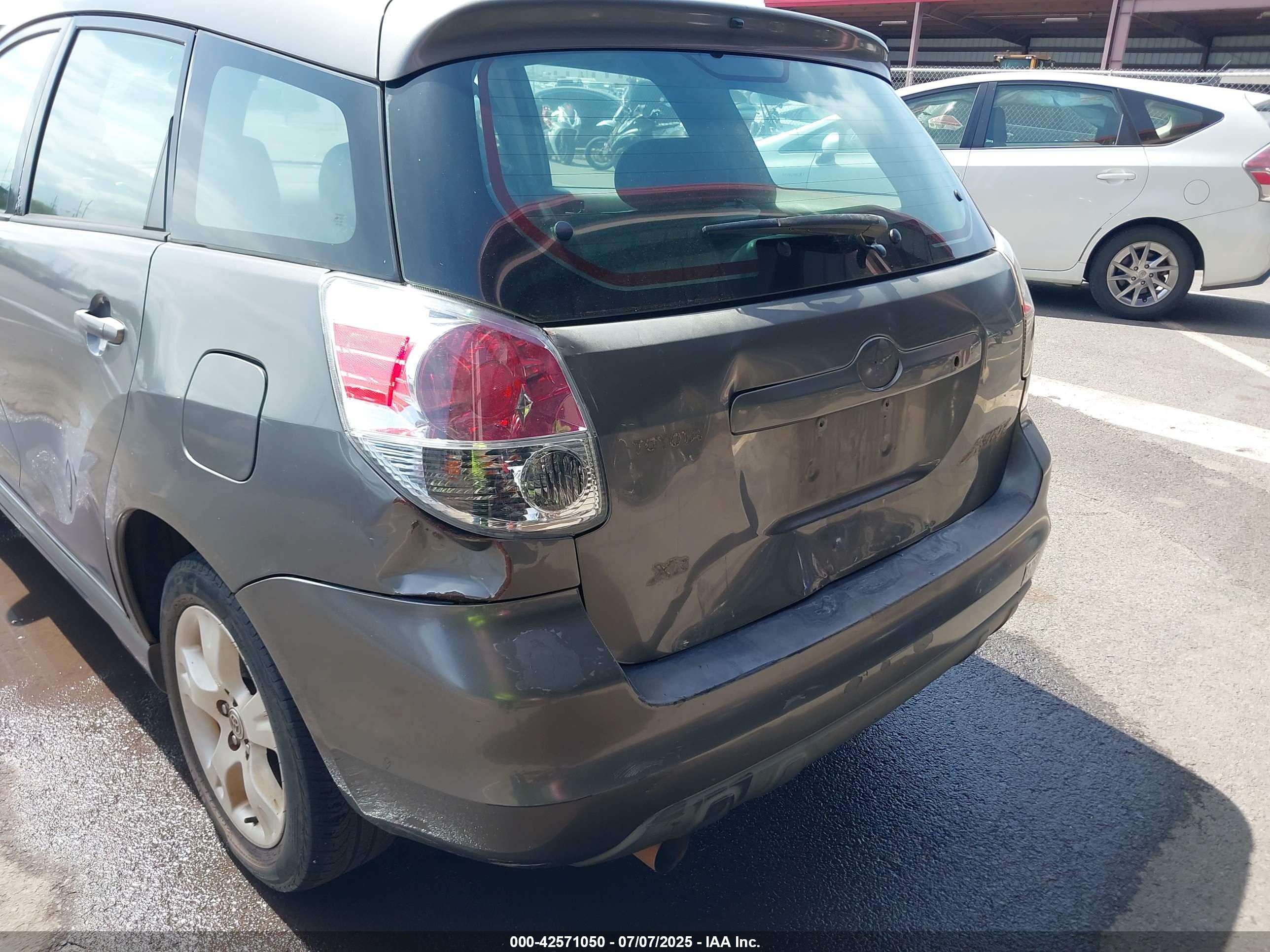 TOYOTA MATRIX image 6