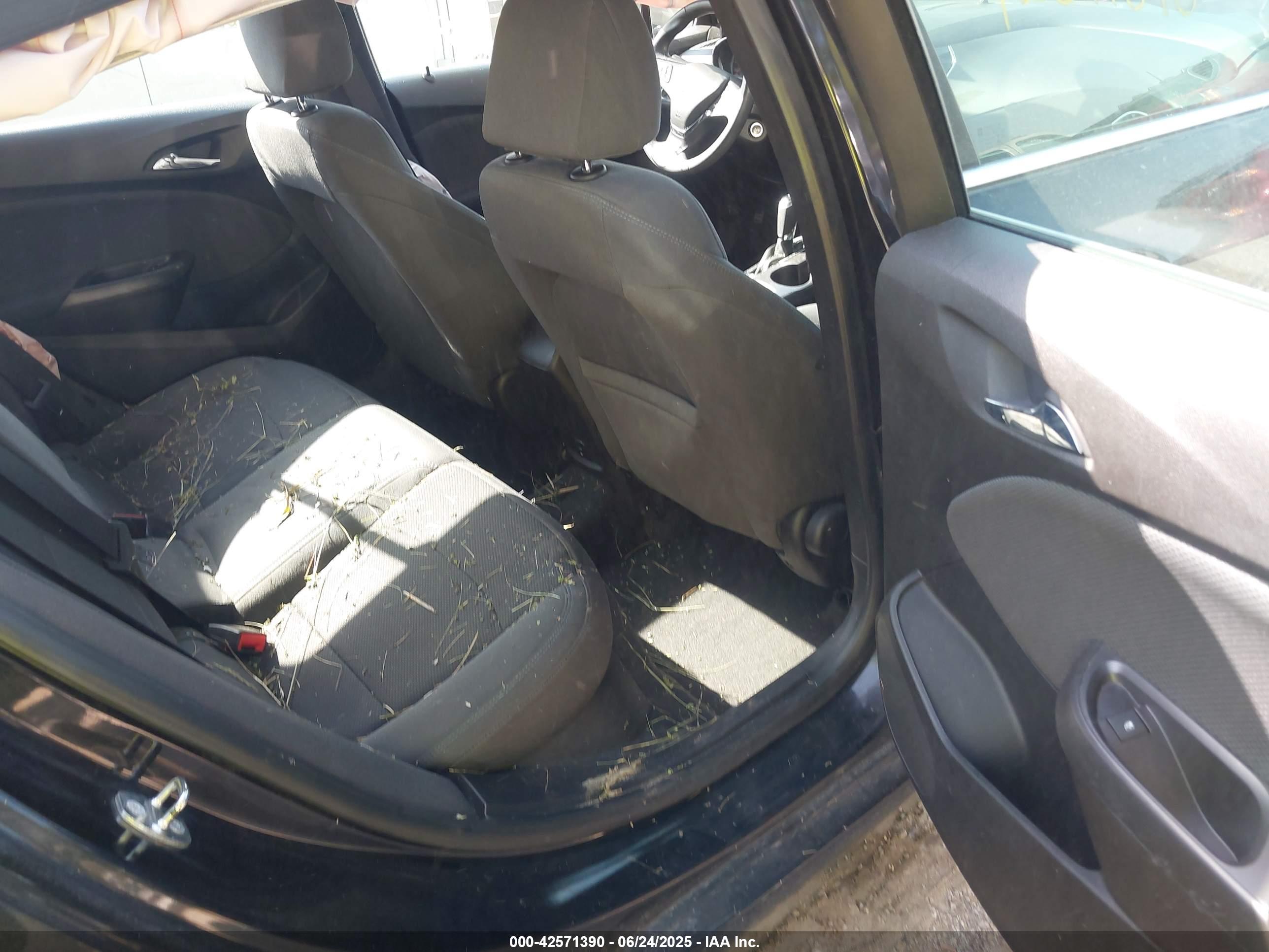 CHEVROLET CRUZE image 8