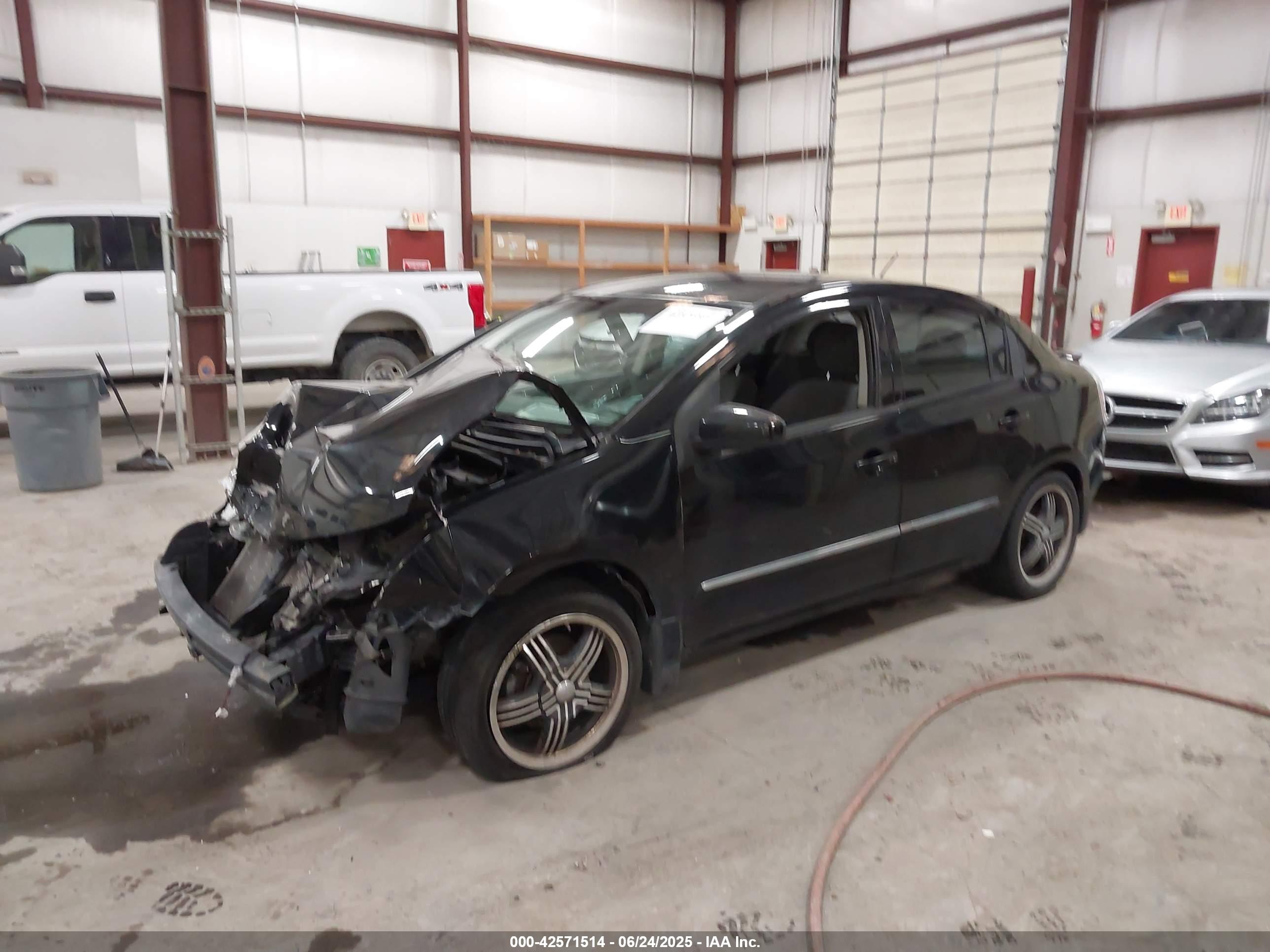 NISSAN SENTRA image 2