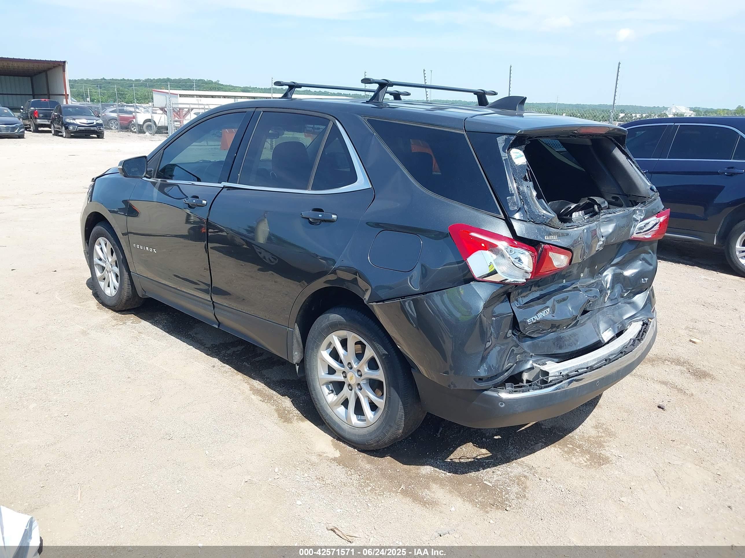CHEVROLET EQUINOX image 3