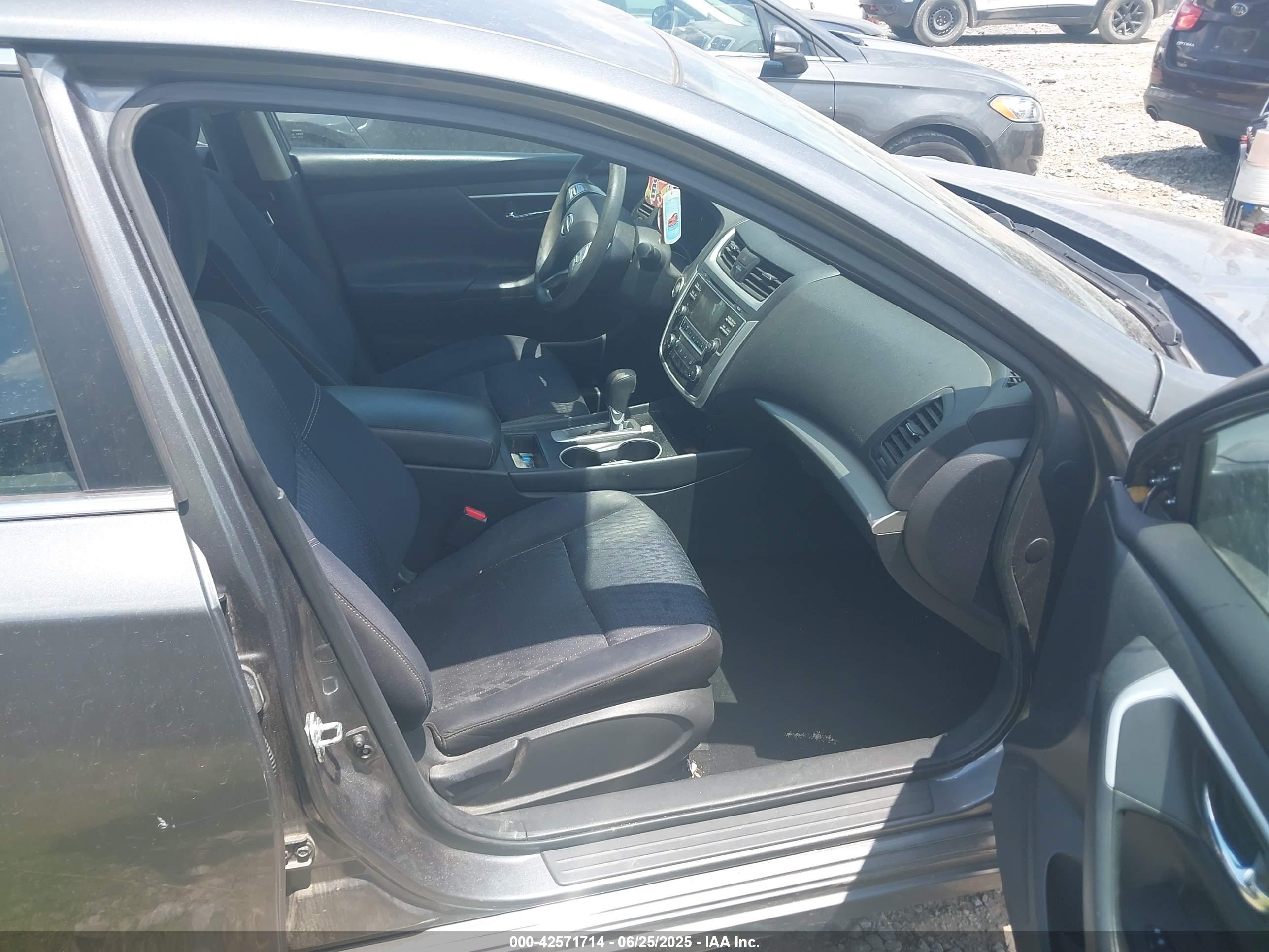 NISSAN ALTIMA image 5