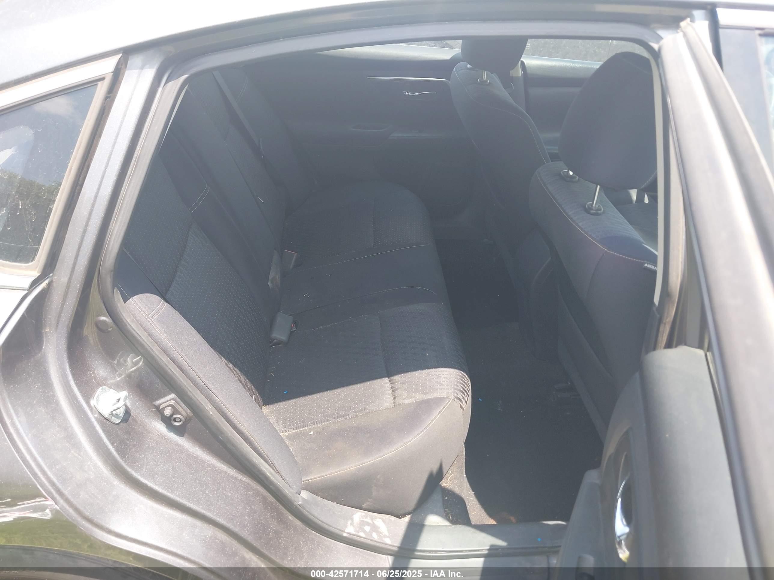 NISSAN ALTIMA image 8