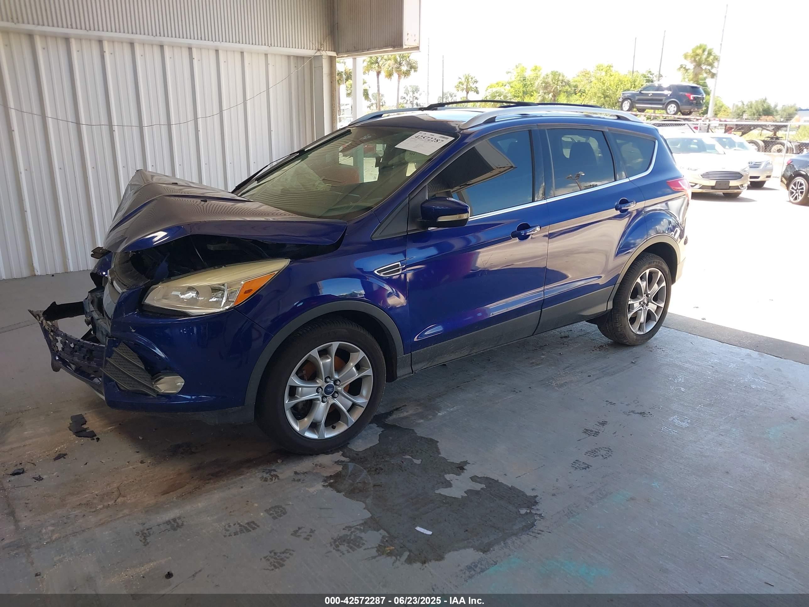 FORD ESCAPE image 2