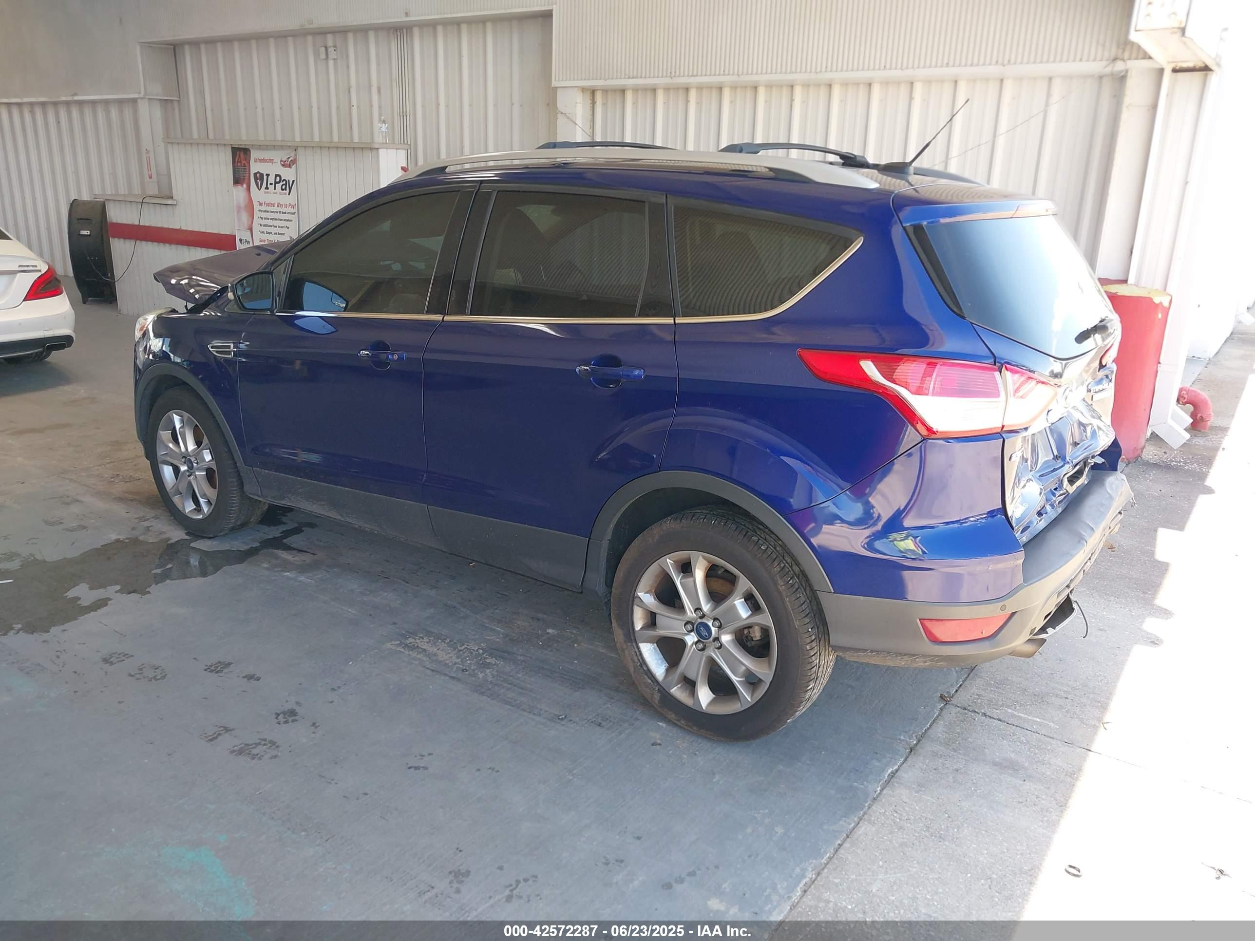 FORD ESCAPE image 3