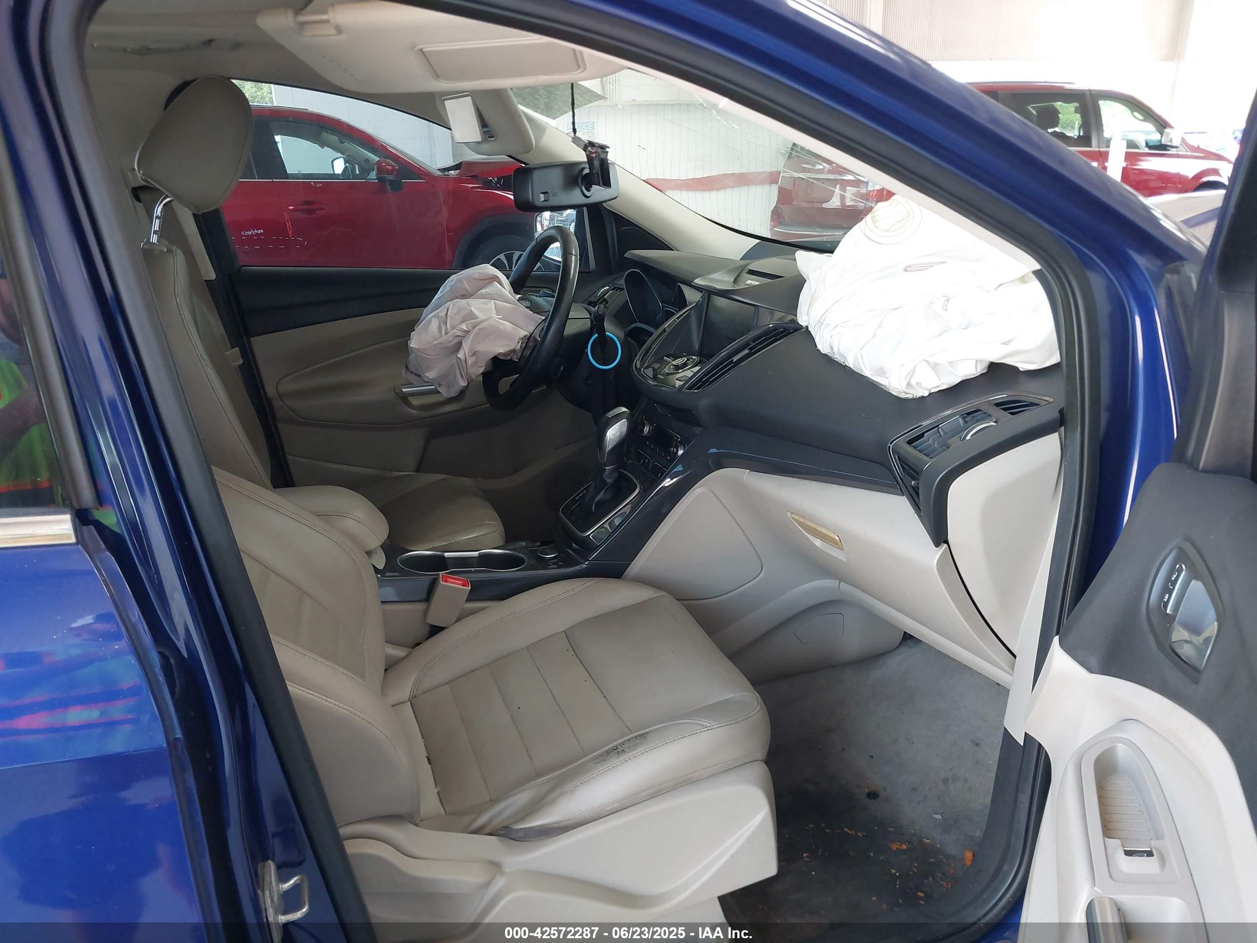 FORD ESCAPE image 5