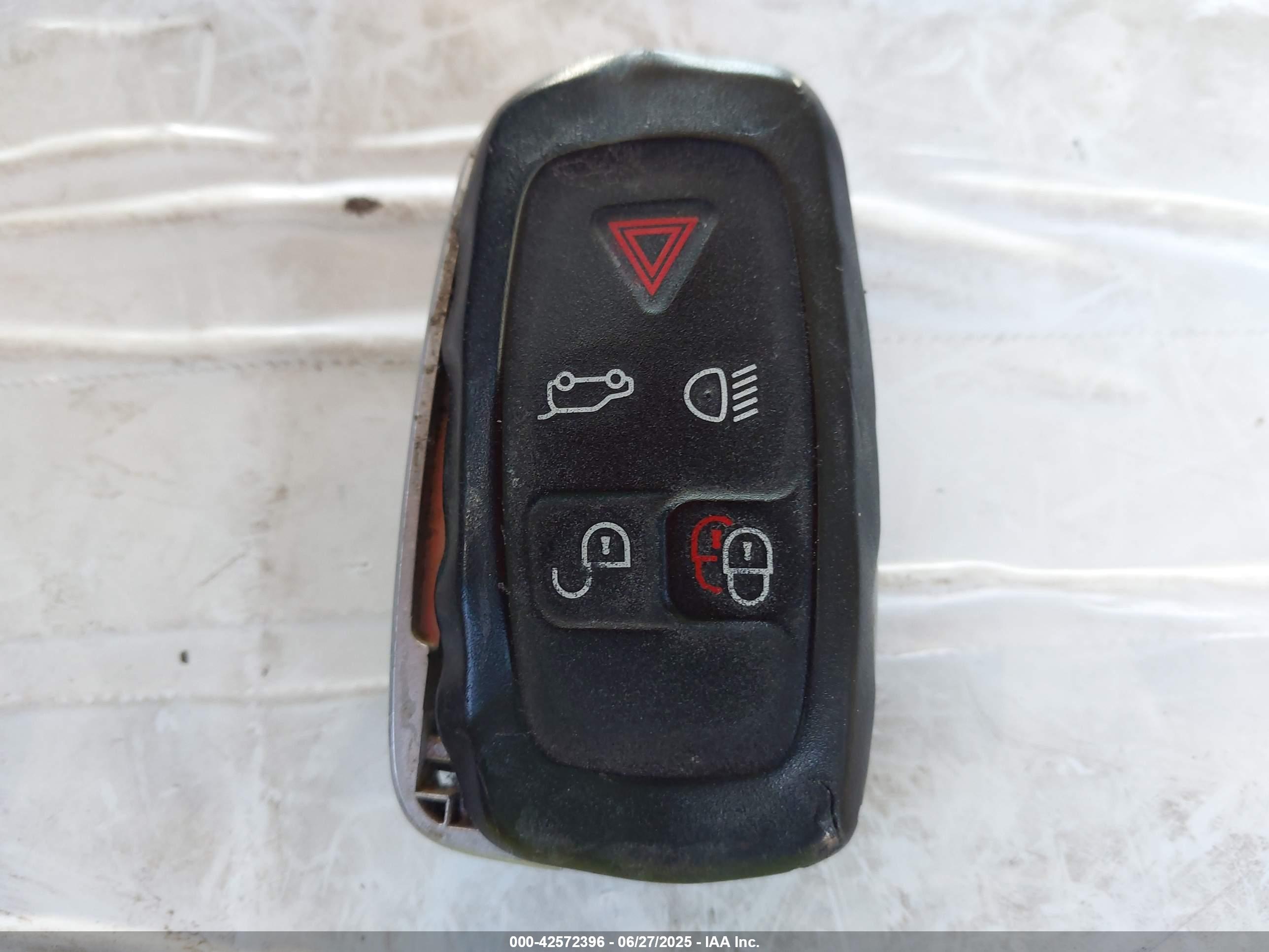 LAND ROVER image 11