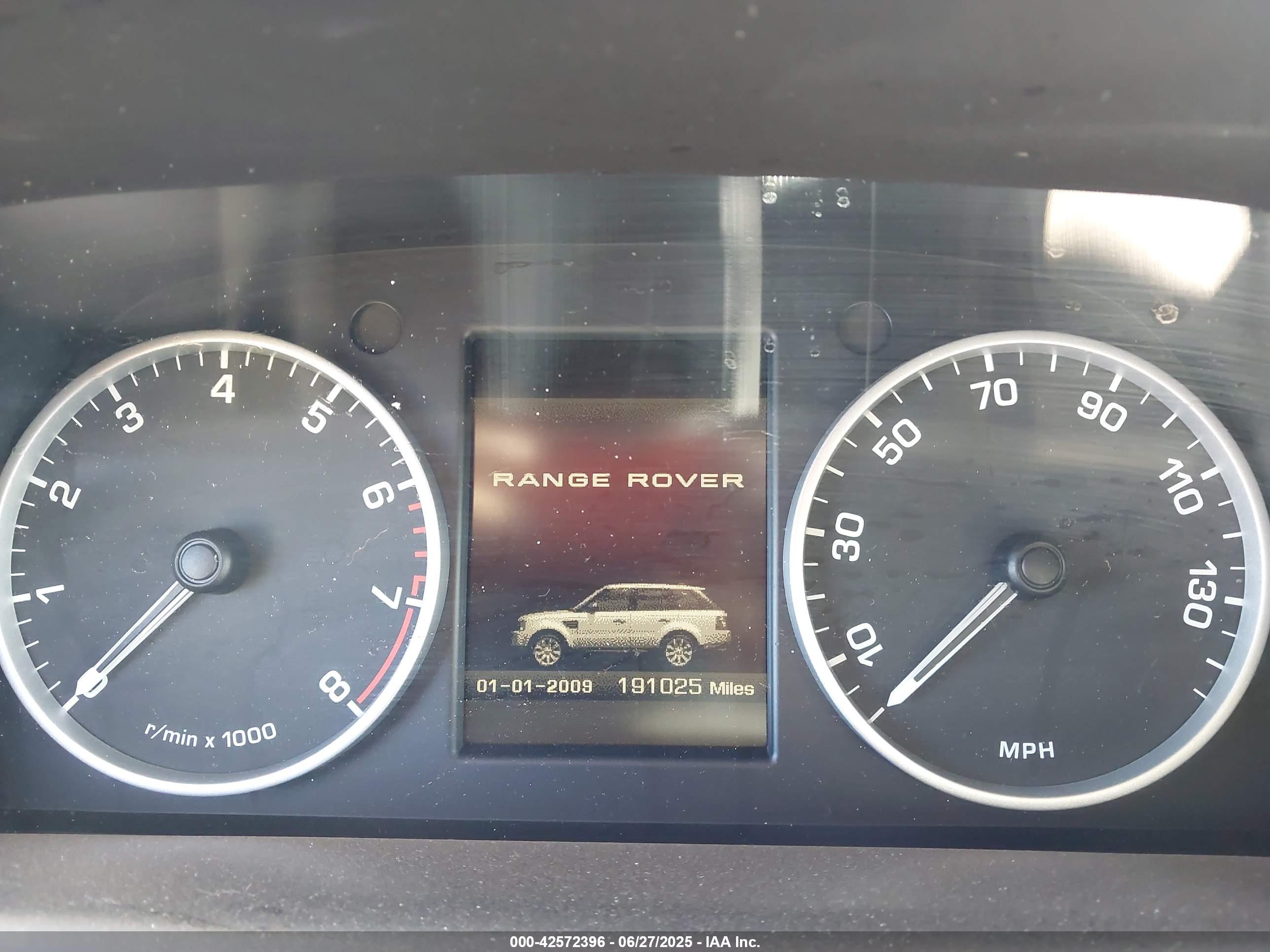 LAND ROVER image 7