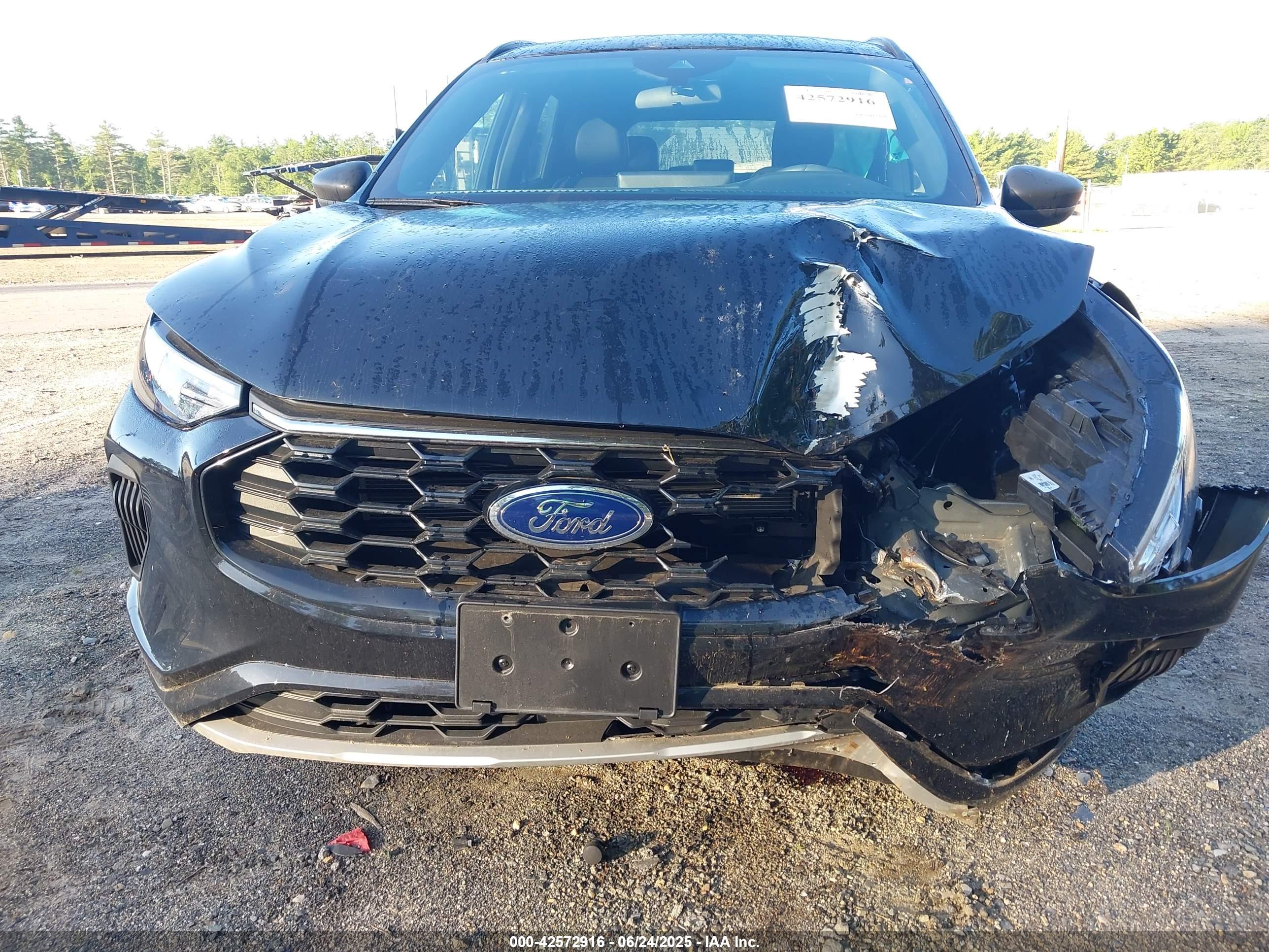 FORD ESCAPE image 6
