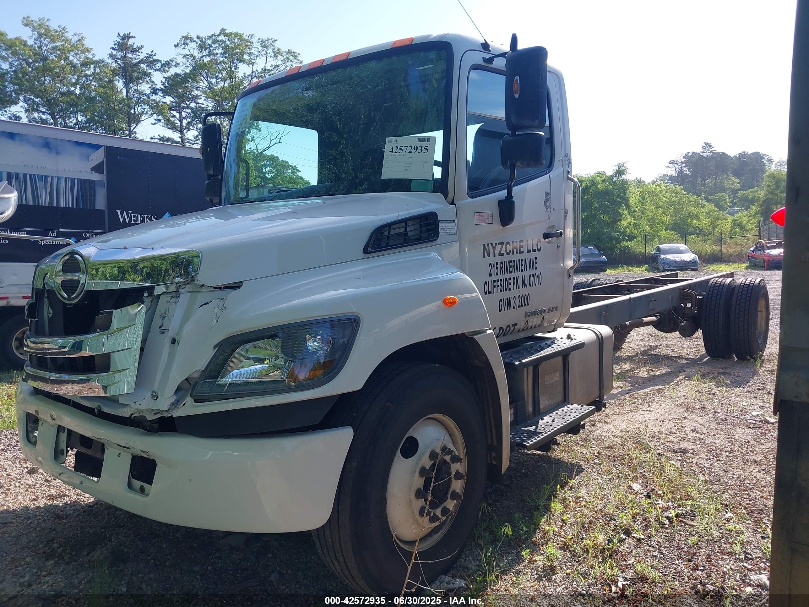 HINO 268/338 image 2