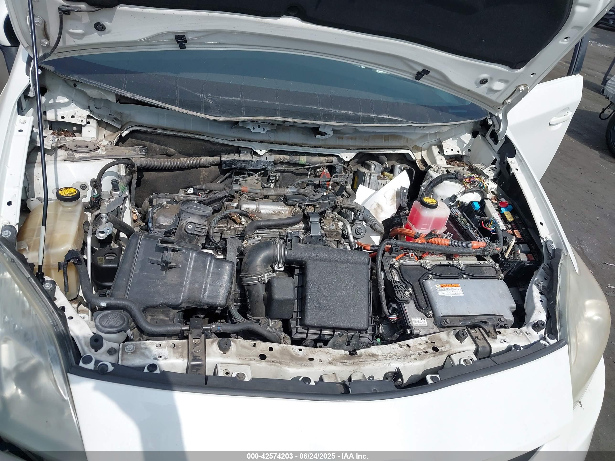 TOYOTA PRIUS image 10