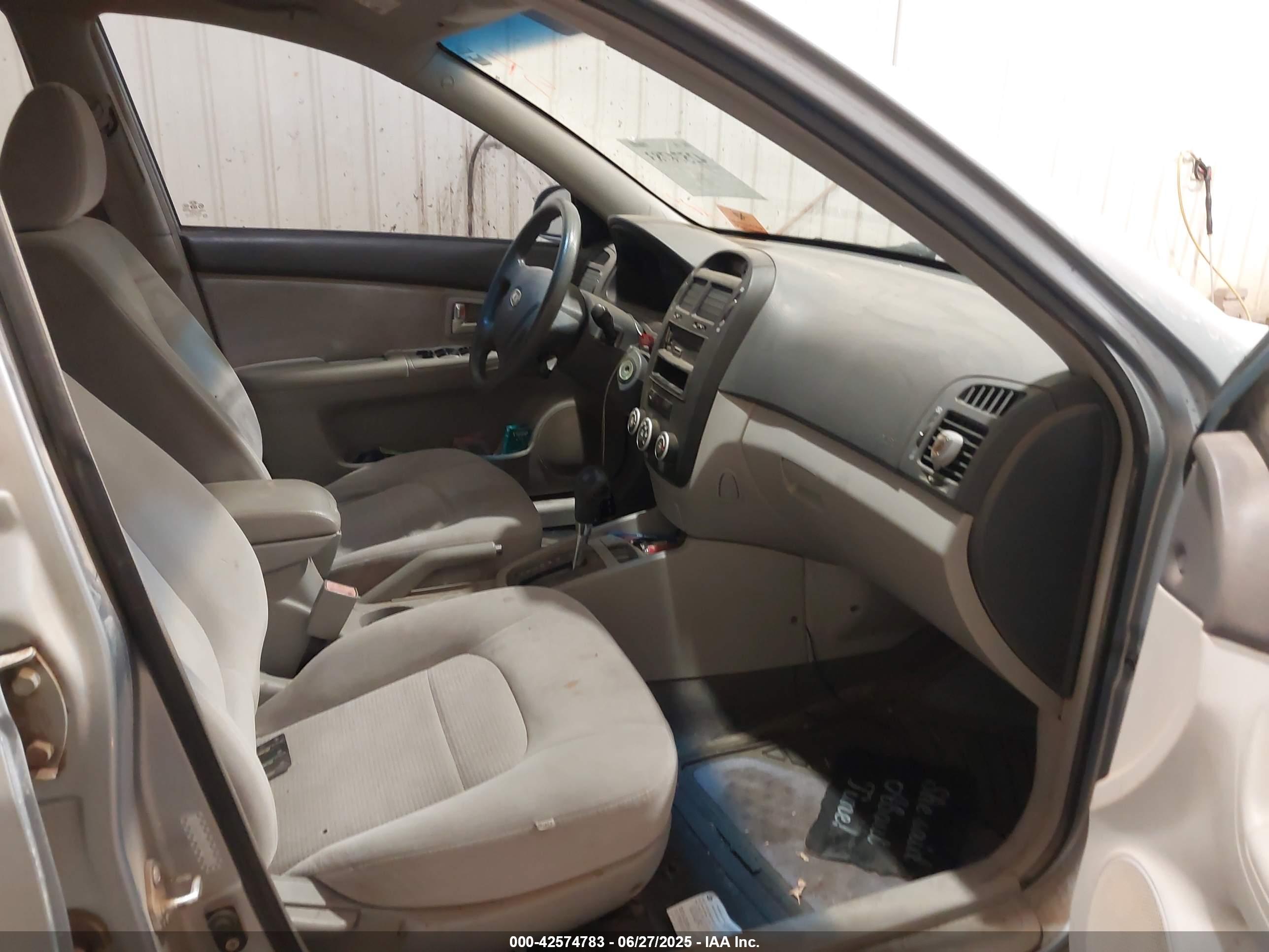 KIA SPECTRA image 5