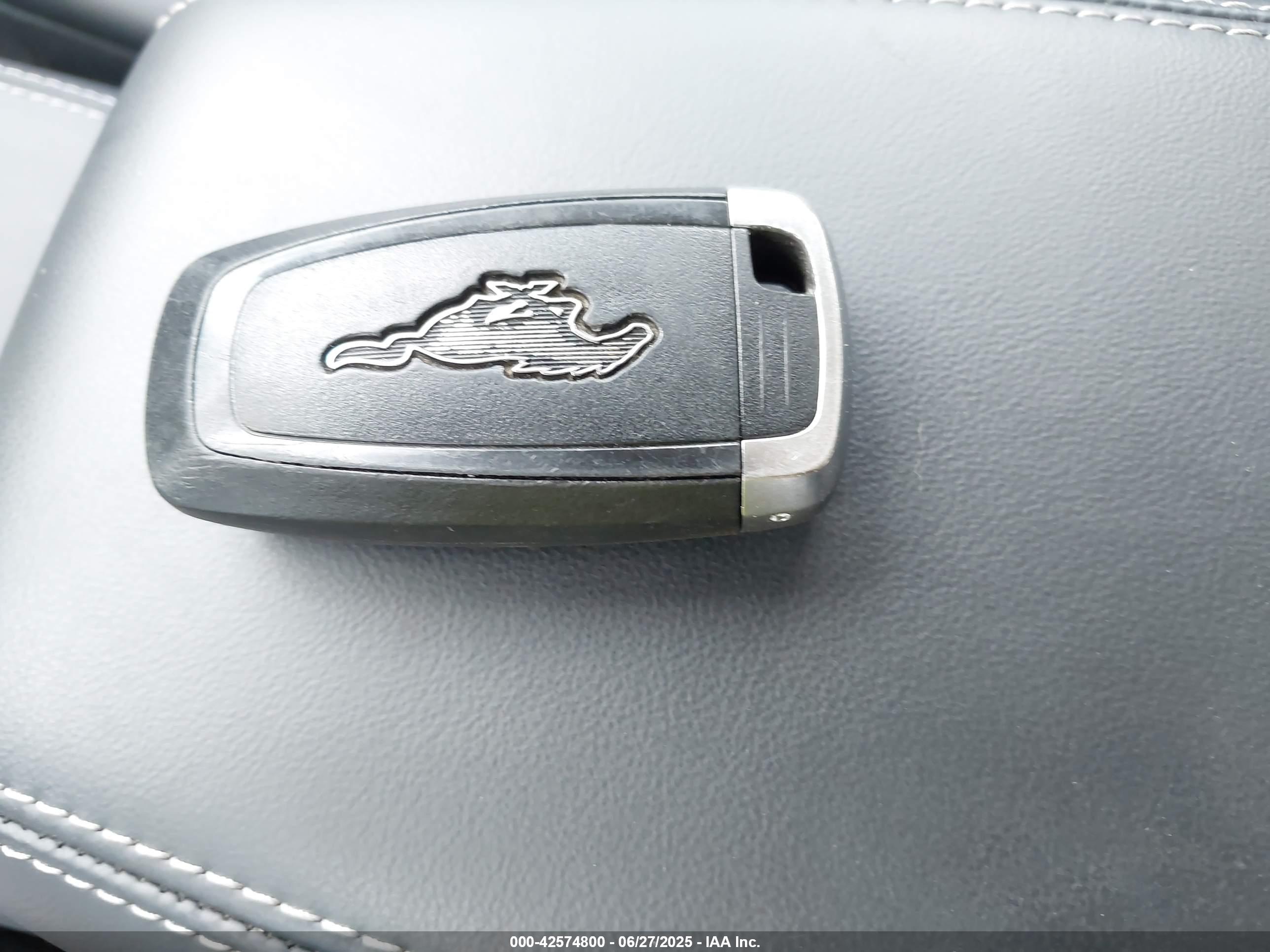 FORD MUSTANG image 11