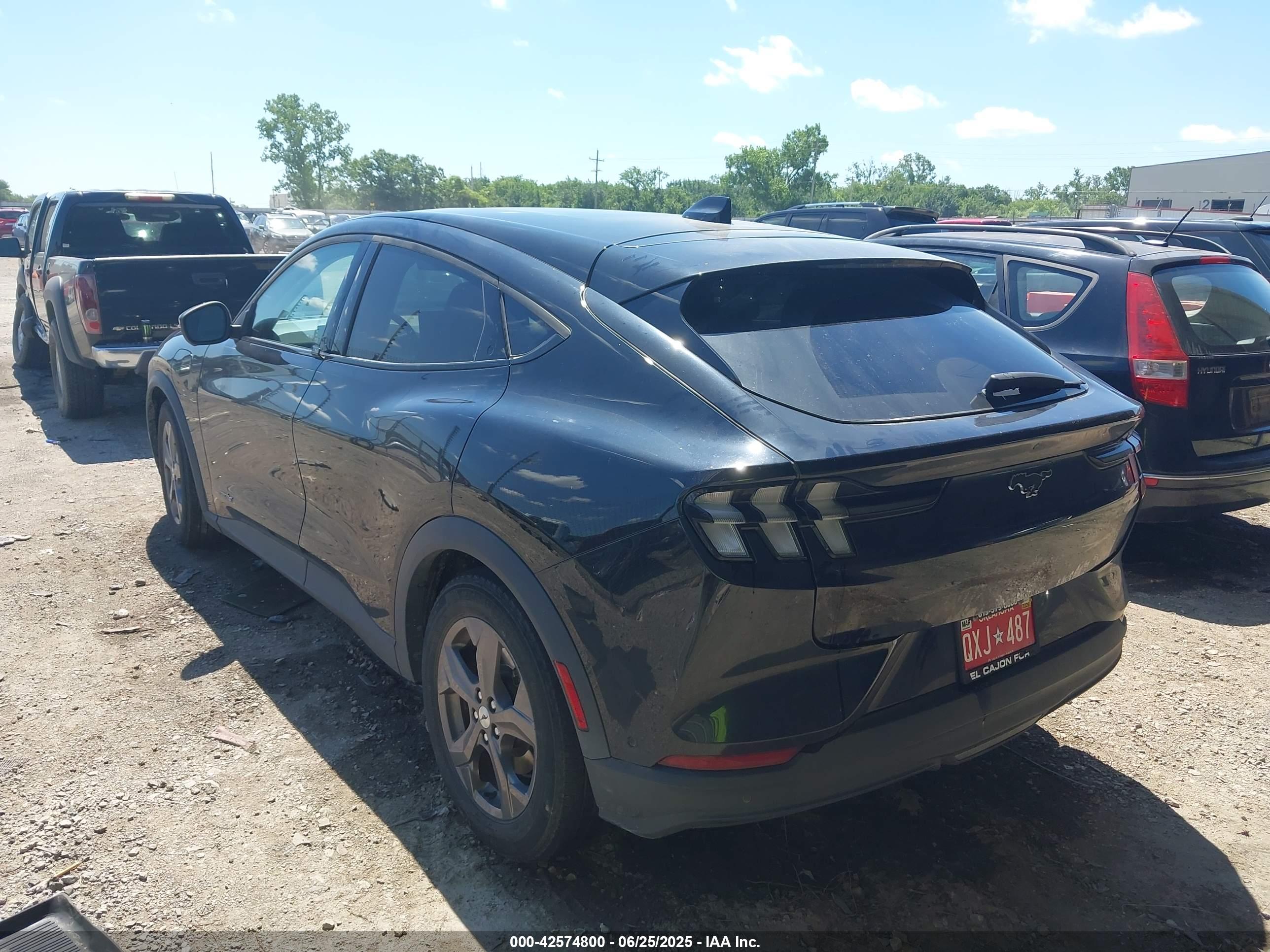 FORD MUSTANG image 3